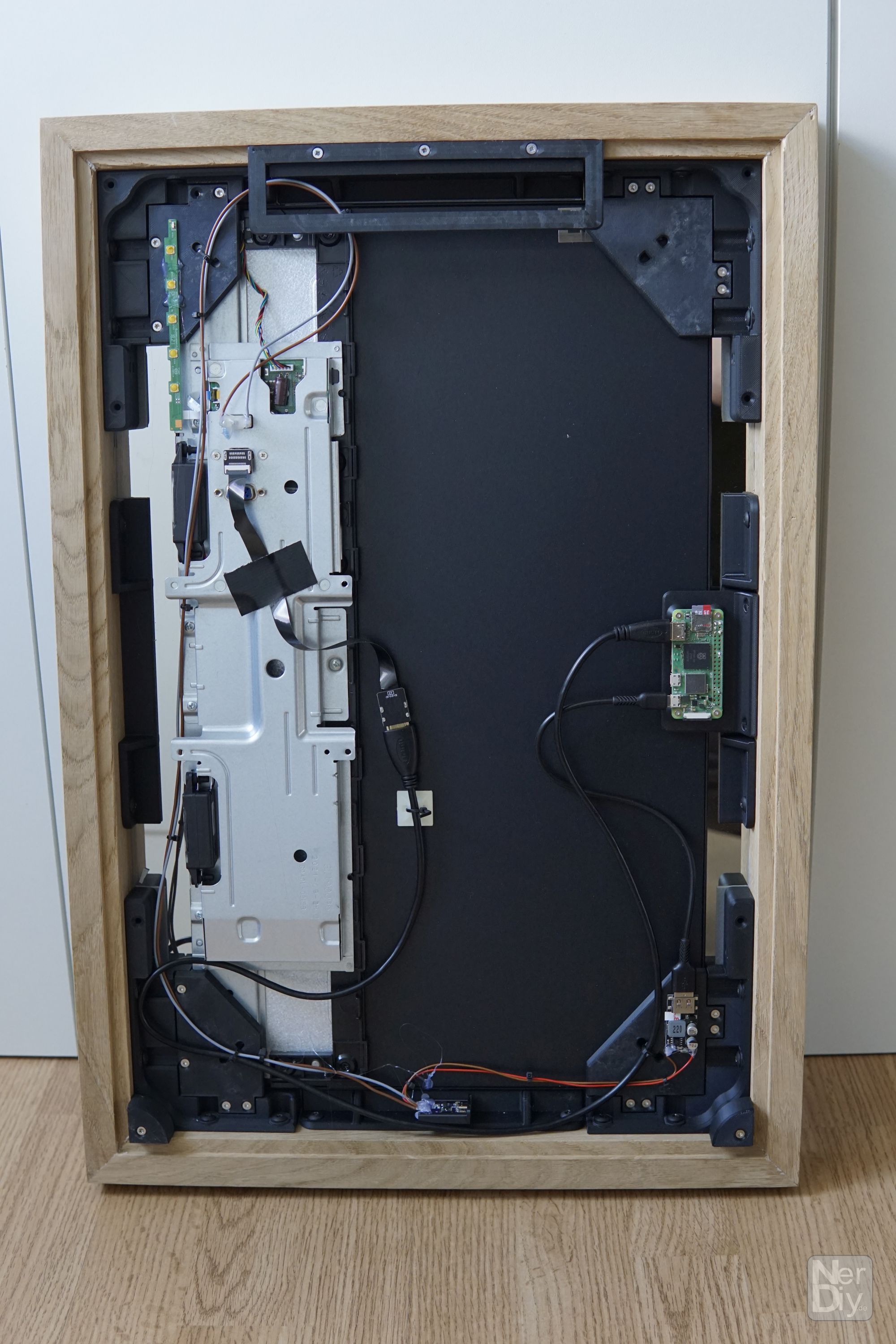 MagicMirror frame parts for Lenovo Q24i-1L TFT display by Nerdiy.de — thumbnail 4