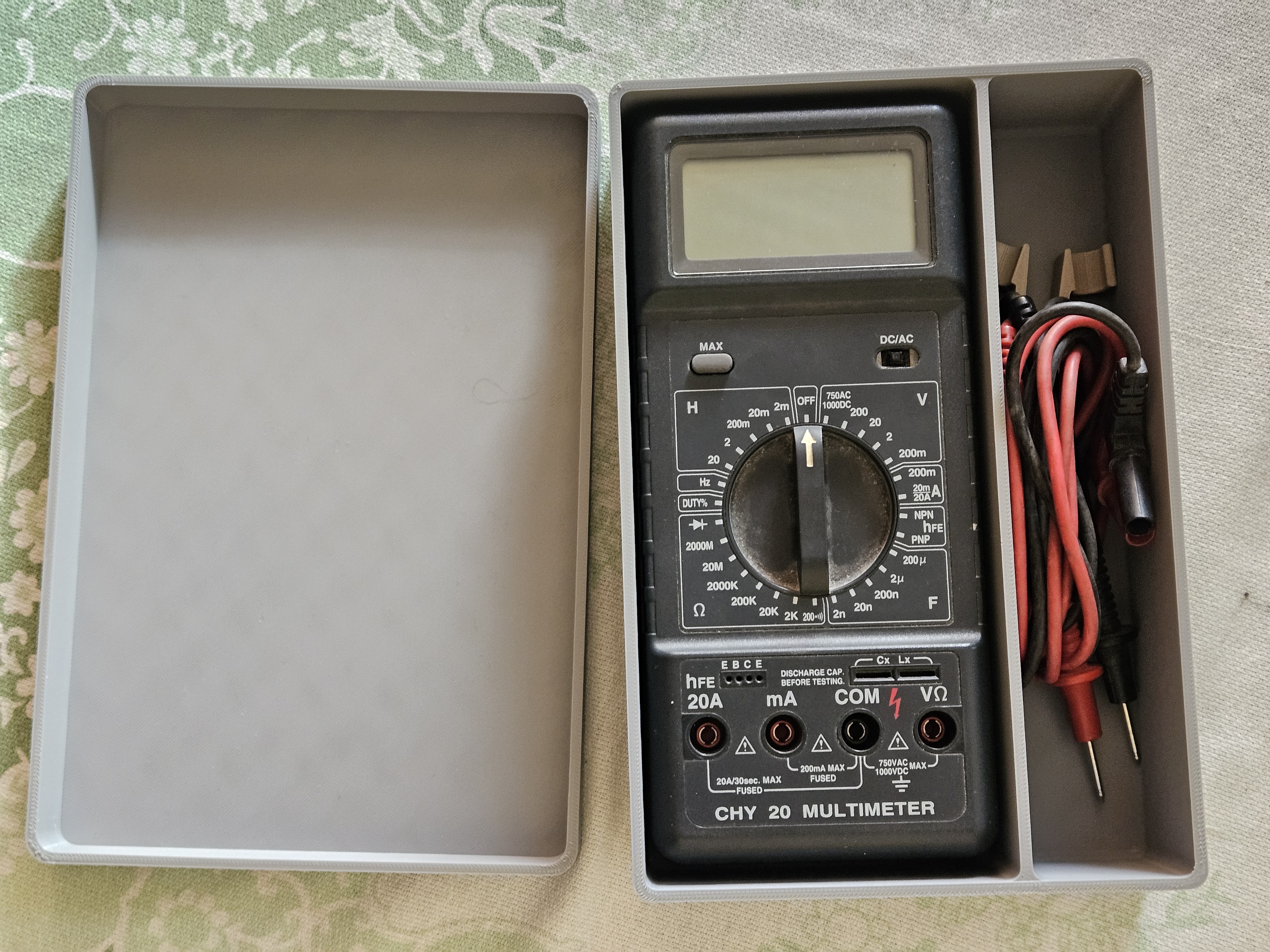 Case multimeter CHY20