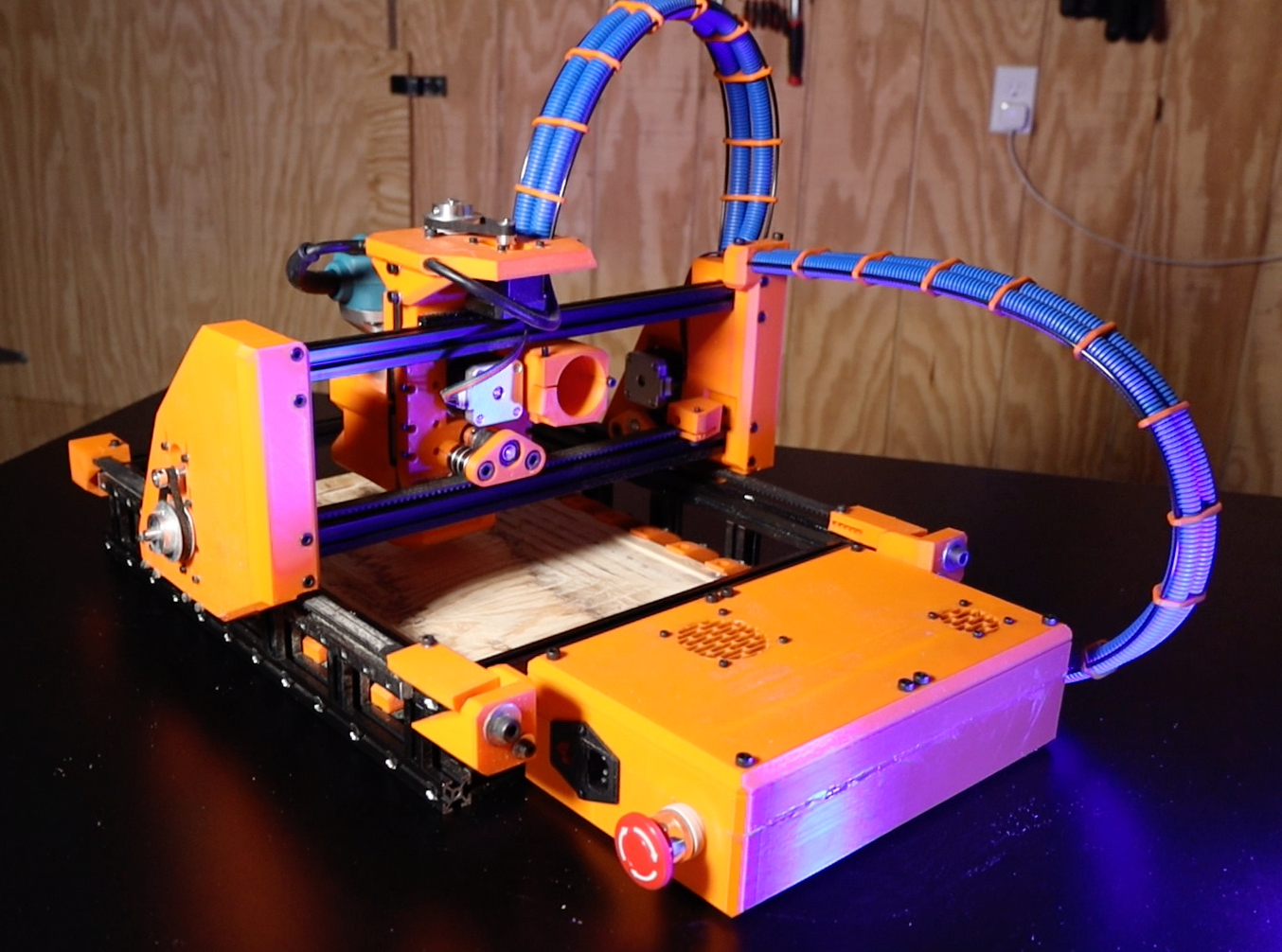 Miniatura 5 do modelo 3D Tiny CNC Electronics Box