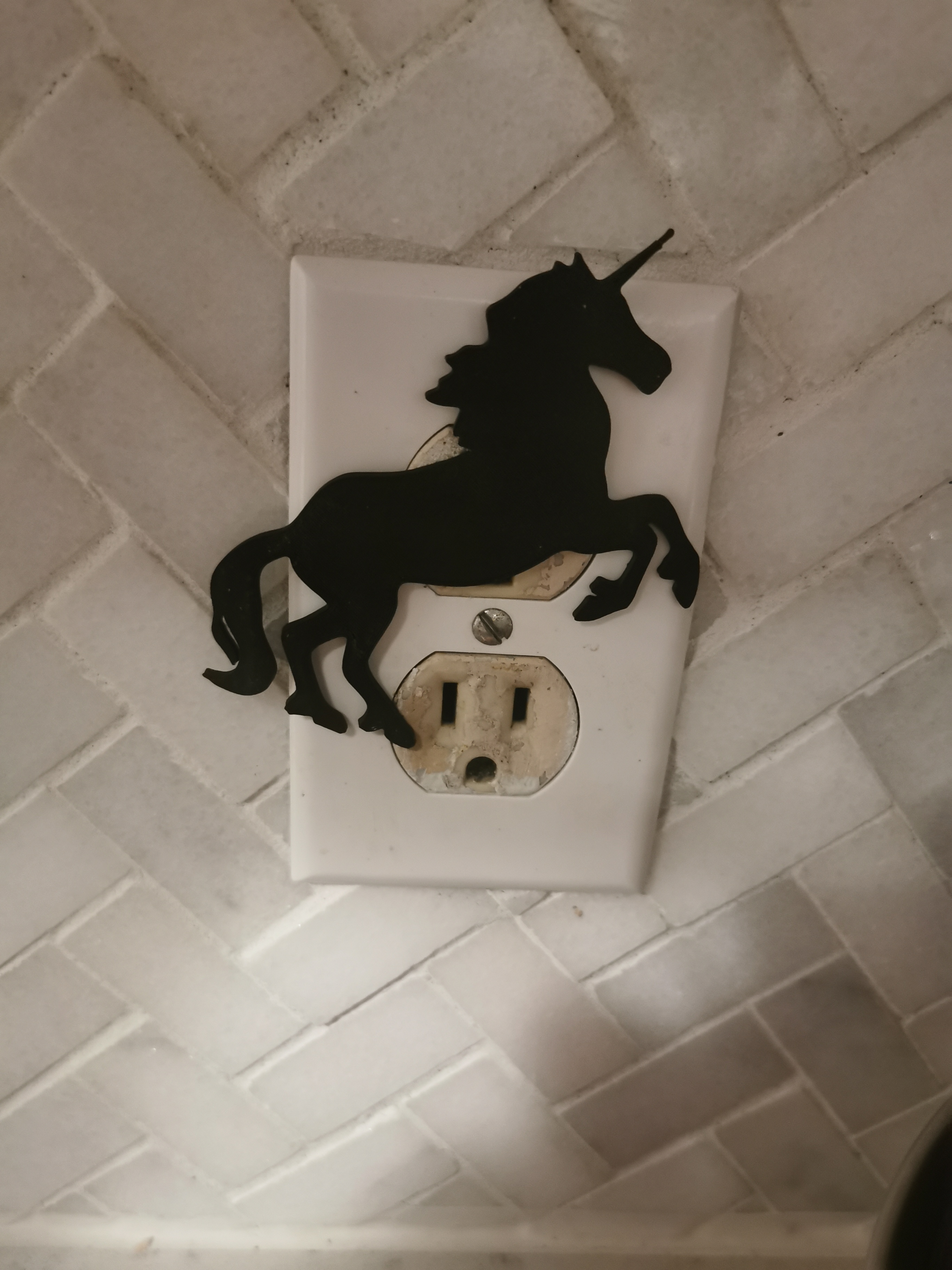 Unicorn single plug cover by Brutal3dprints | Download free STL model ...