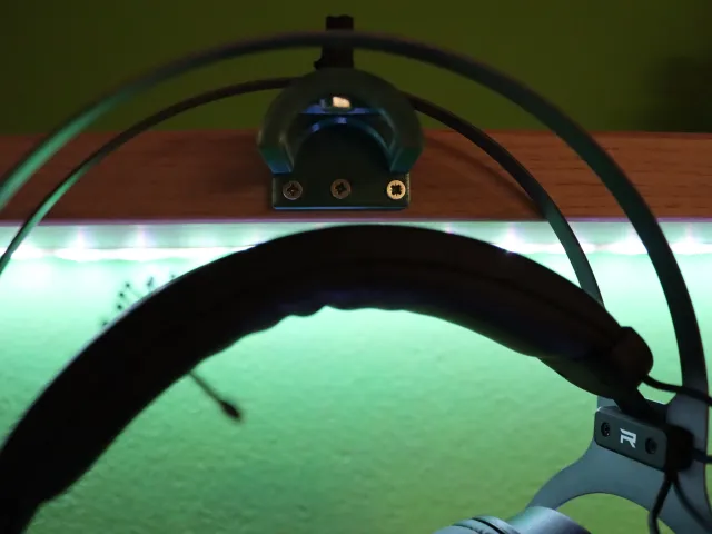 Headphone Holder for Sharkoon SGH3