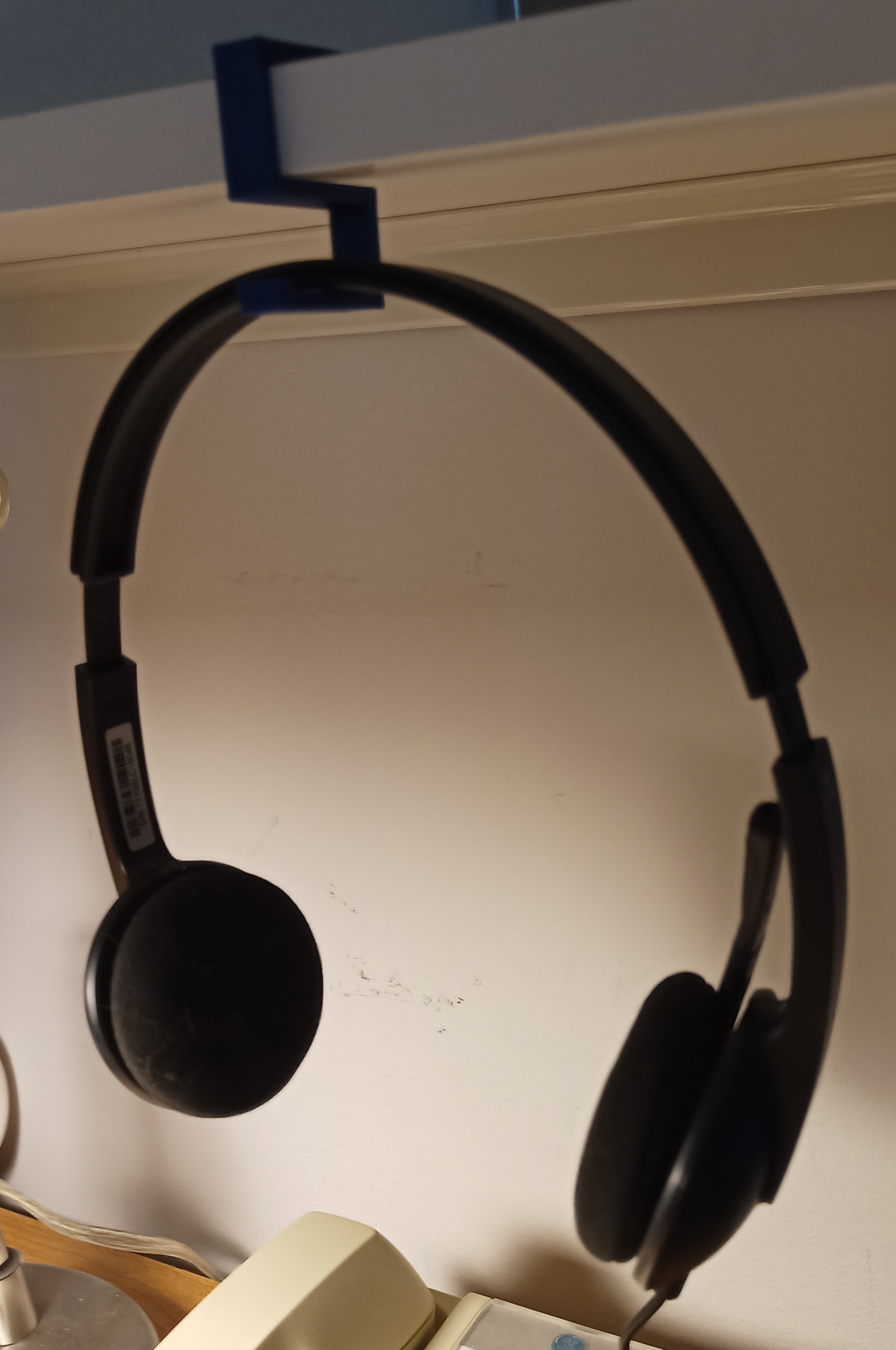 Light Headset Hanger