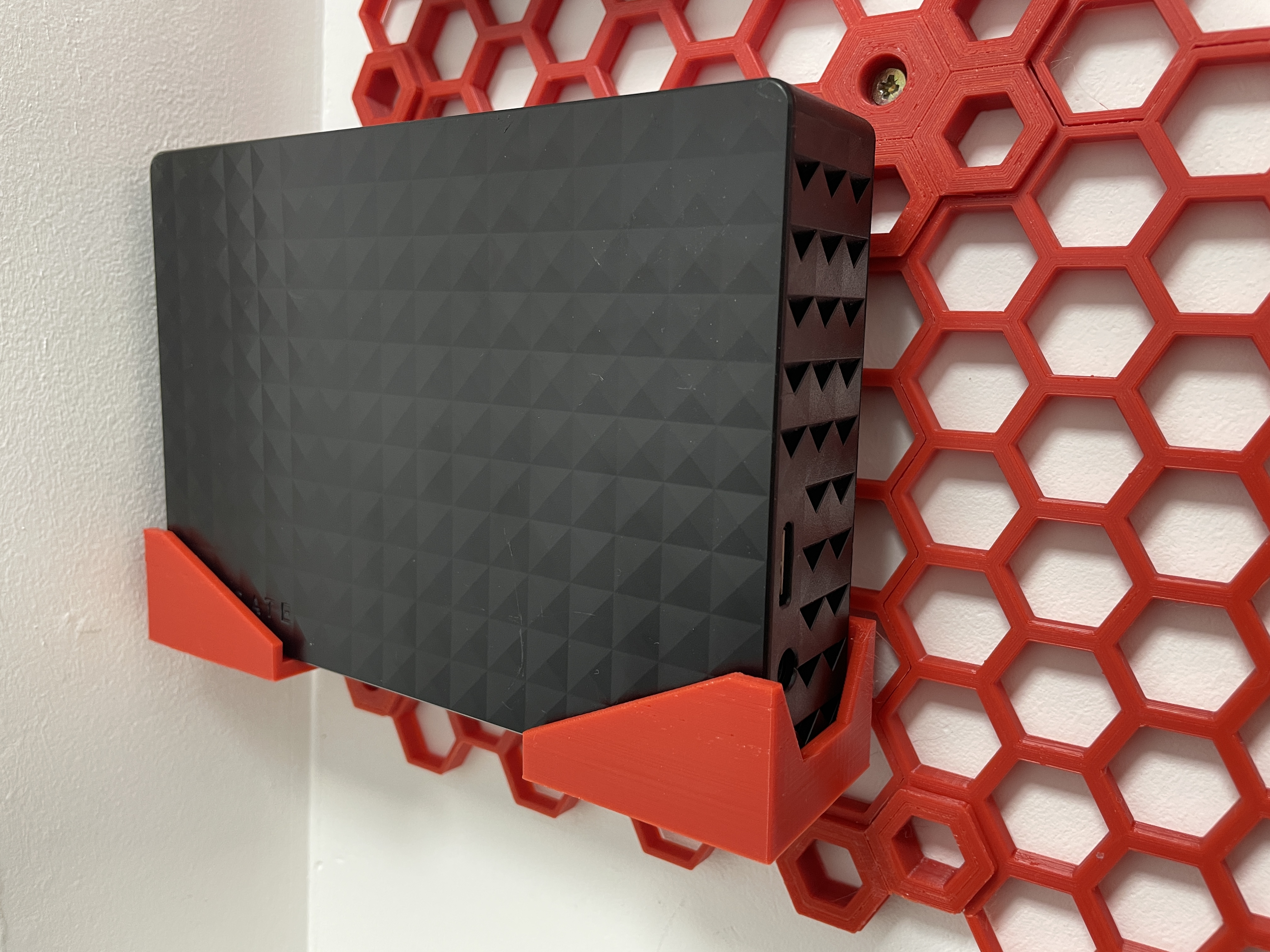 Seagate Expansion holder for Honeycomb wall