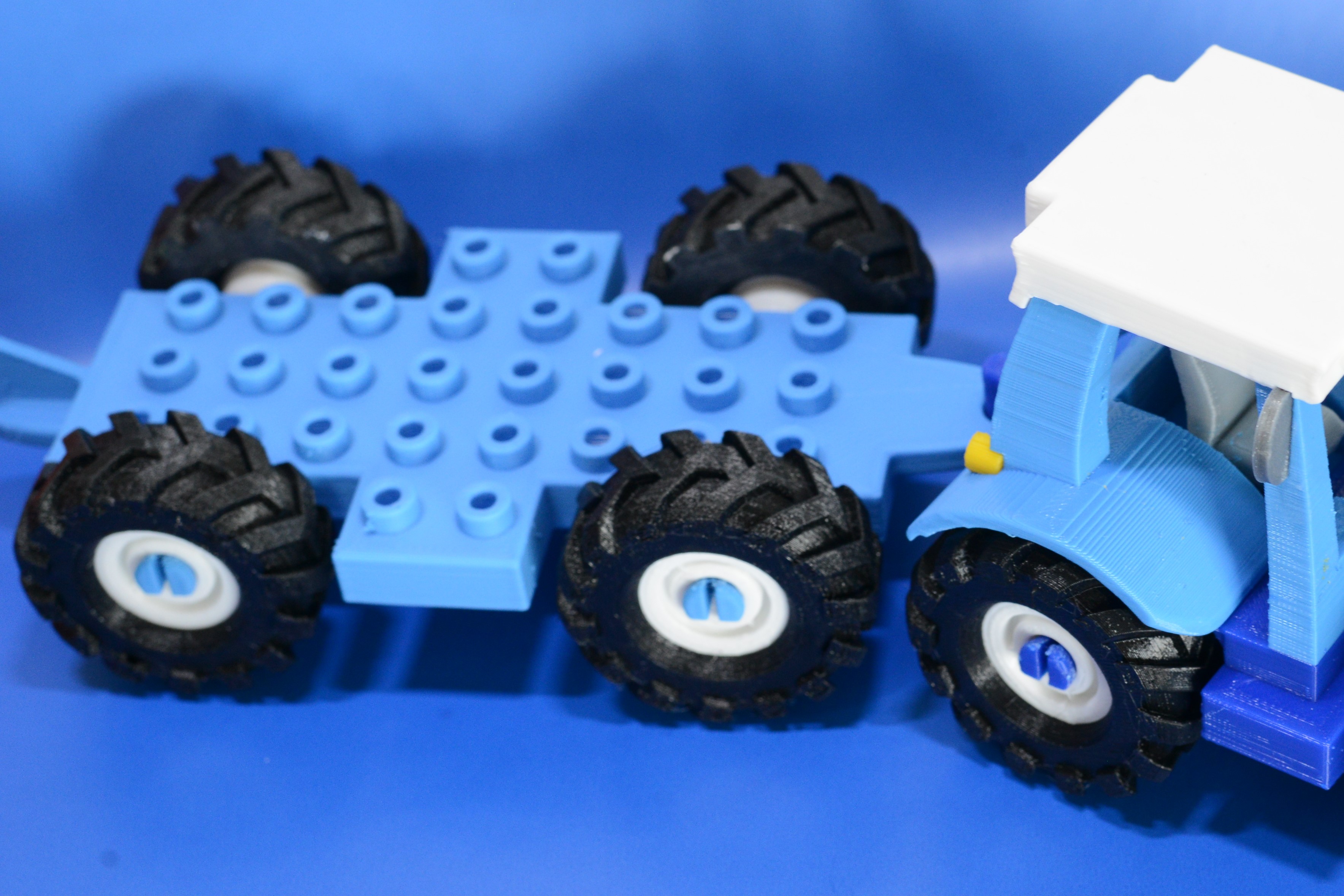 Tractor Trailer (Single Color)