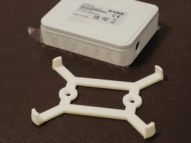 D-Link GO-SW-5G wall mount bracket