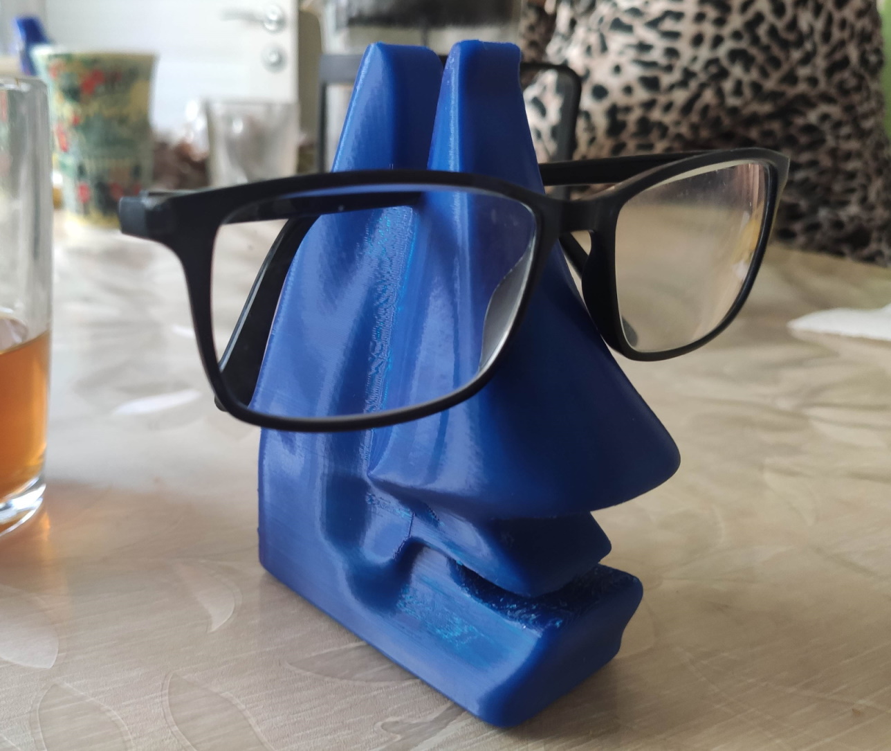 Black and white - two eyeglass holders by Leonid Babarinow | Download ...