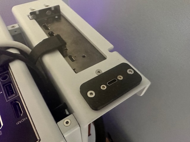 XTIA USB-C Top Panel