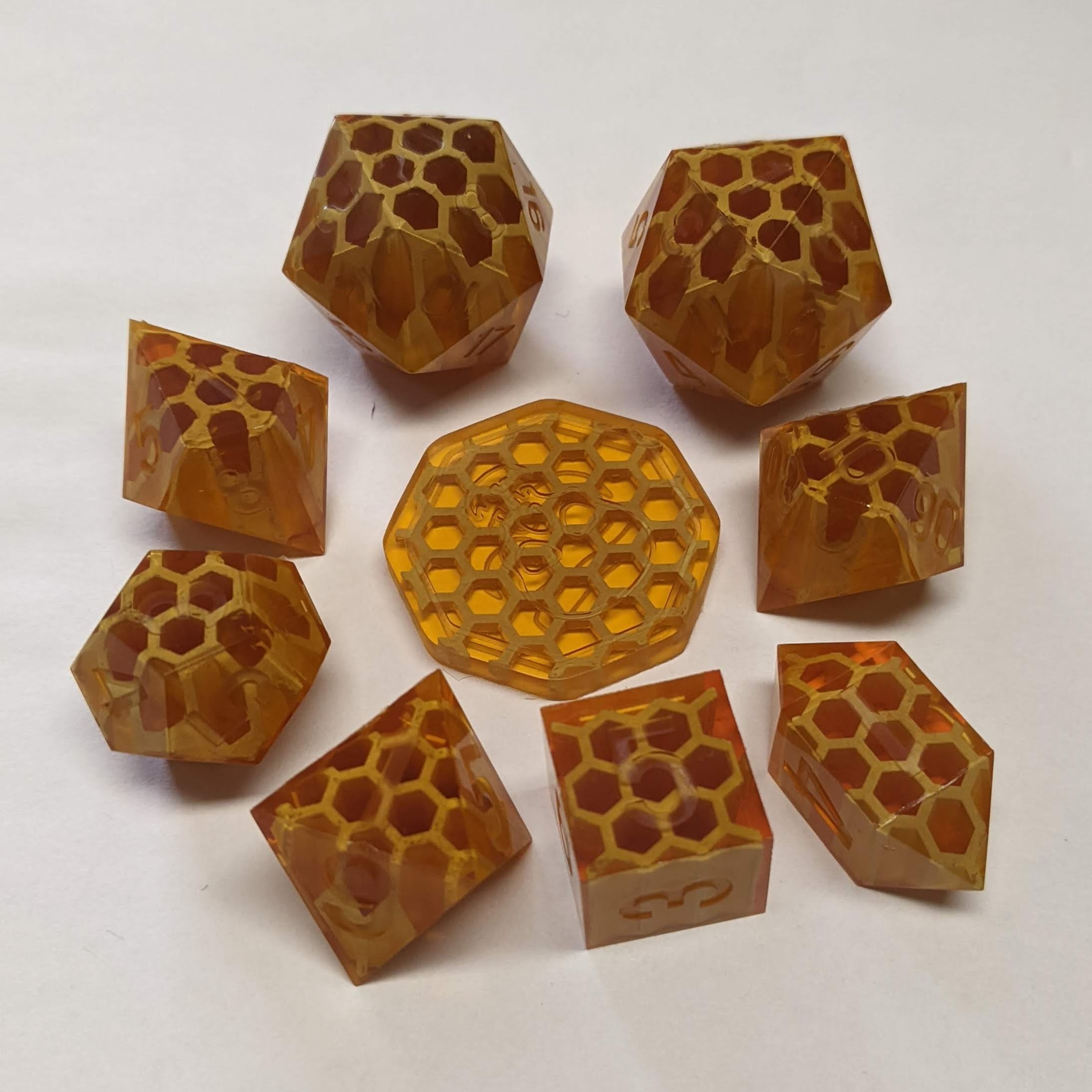 Honeycomb Cores for Resin Dice
