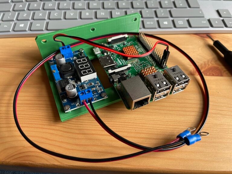 Raspberry Pi & Buck Converter 2020 Mount (Ender-6) by TheBurnDoc