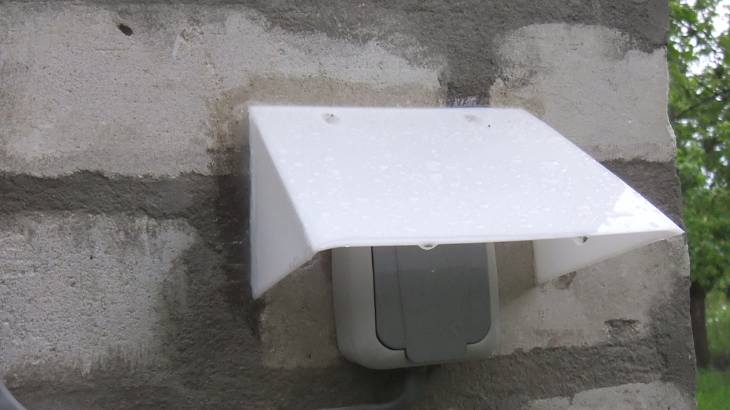 Outdoor socket rain cover by devlab Download free STL model