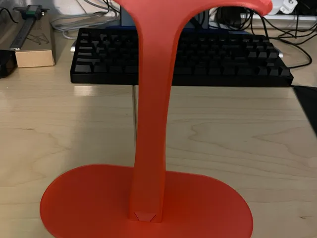 Headphone stand