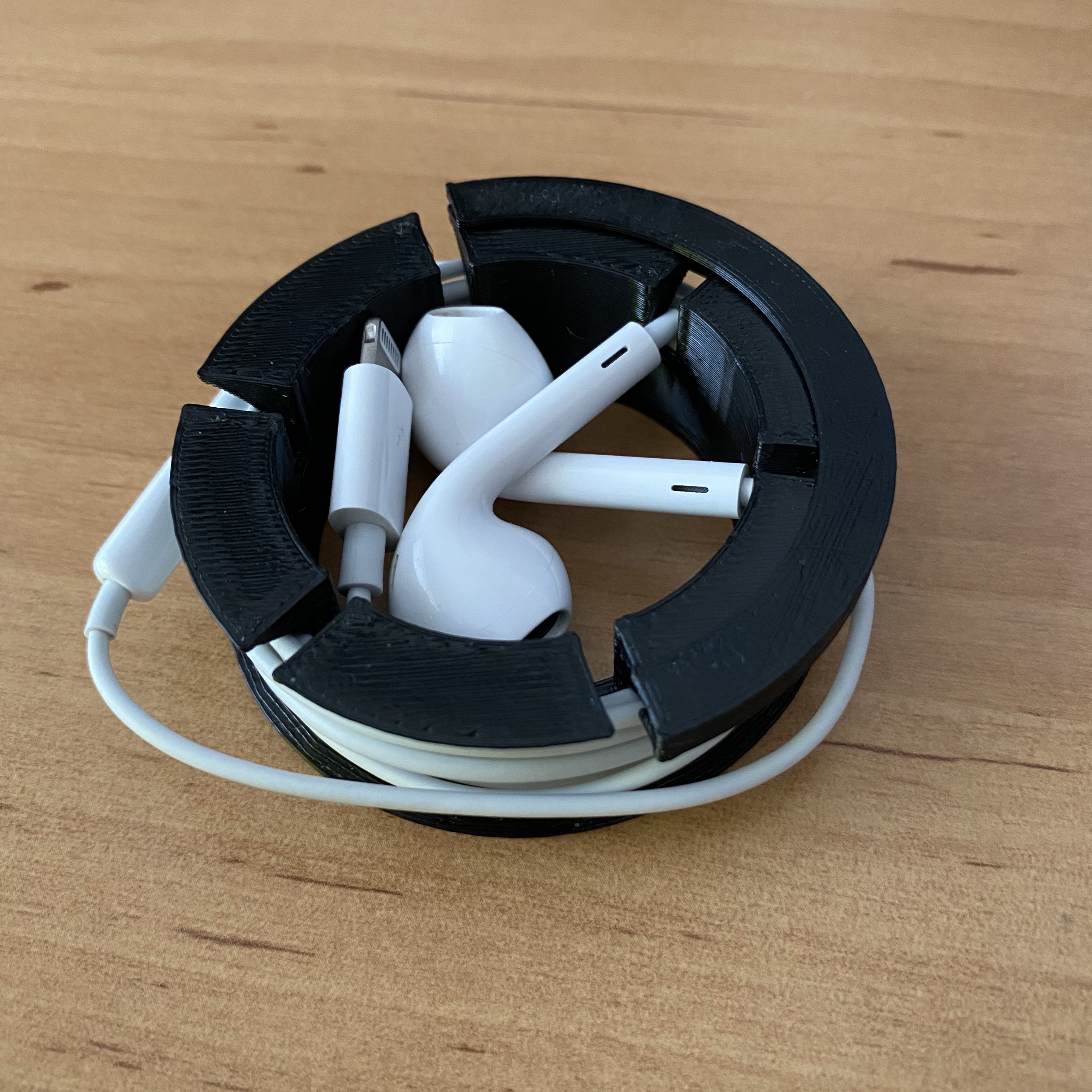 EarPods case with cabel lock