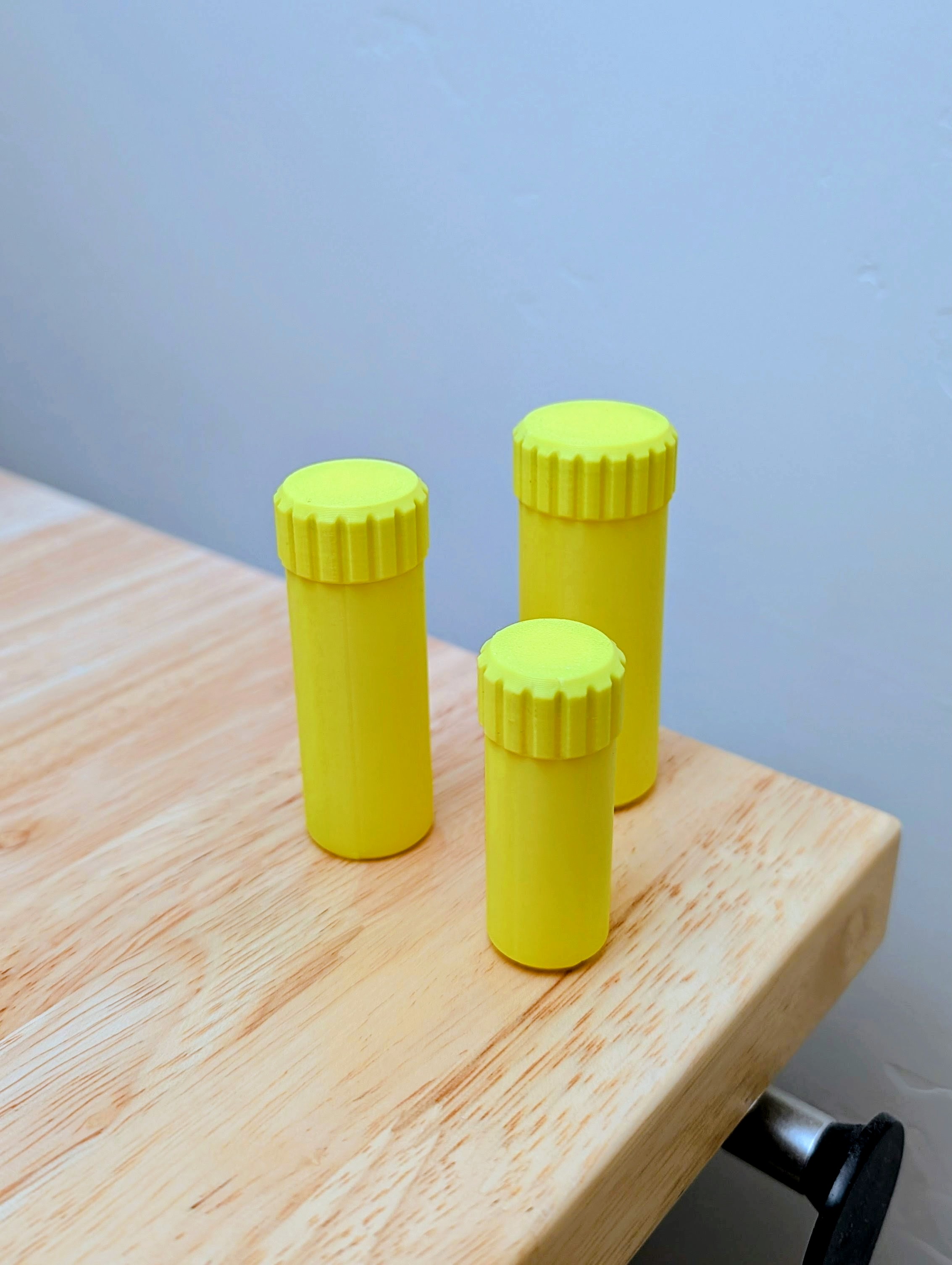 Water Resistant Lithium Cell Canisters 14500 18650 21700