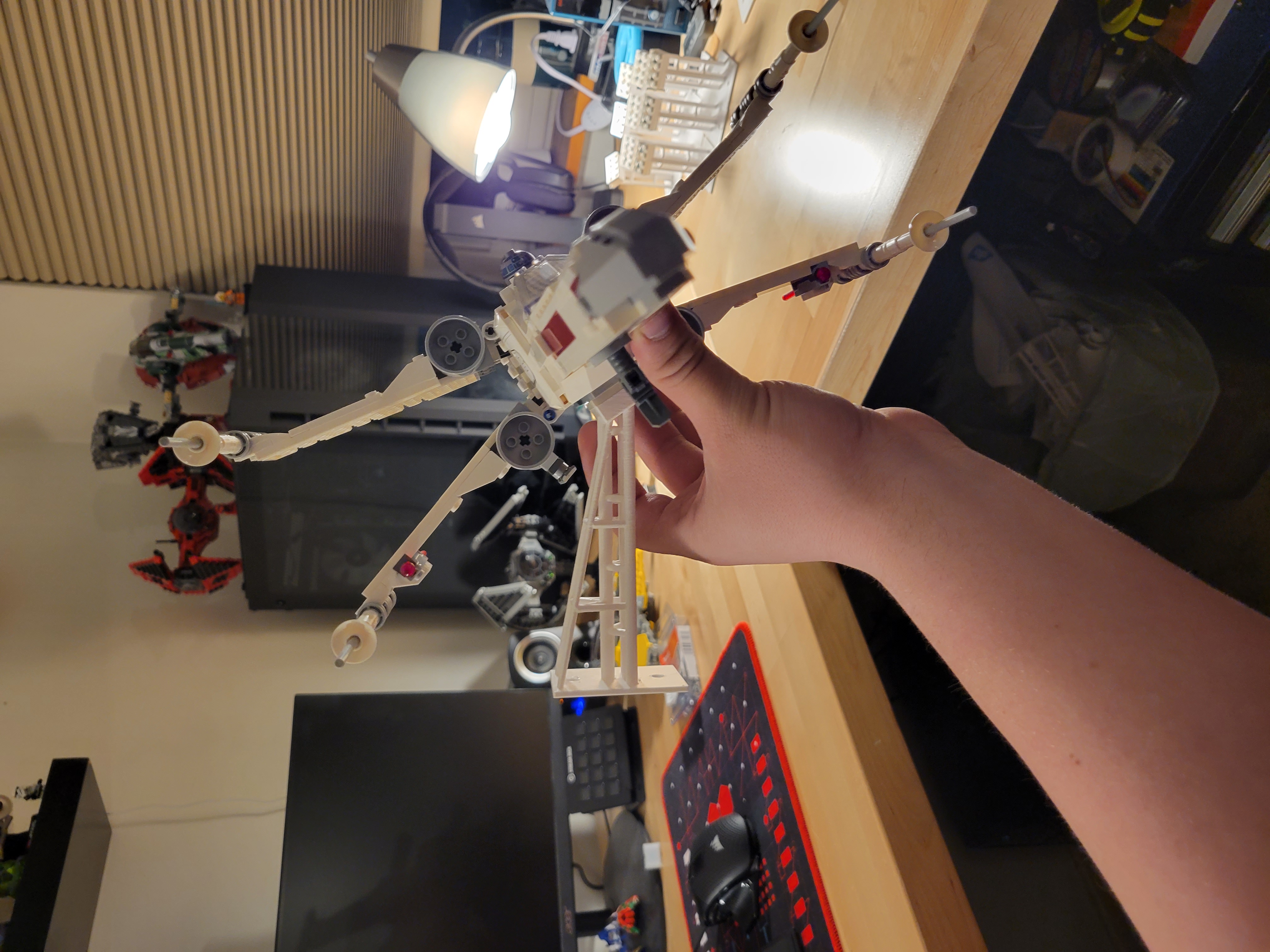 Wall mount for Lego Star Wars X-Wing