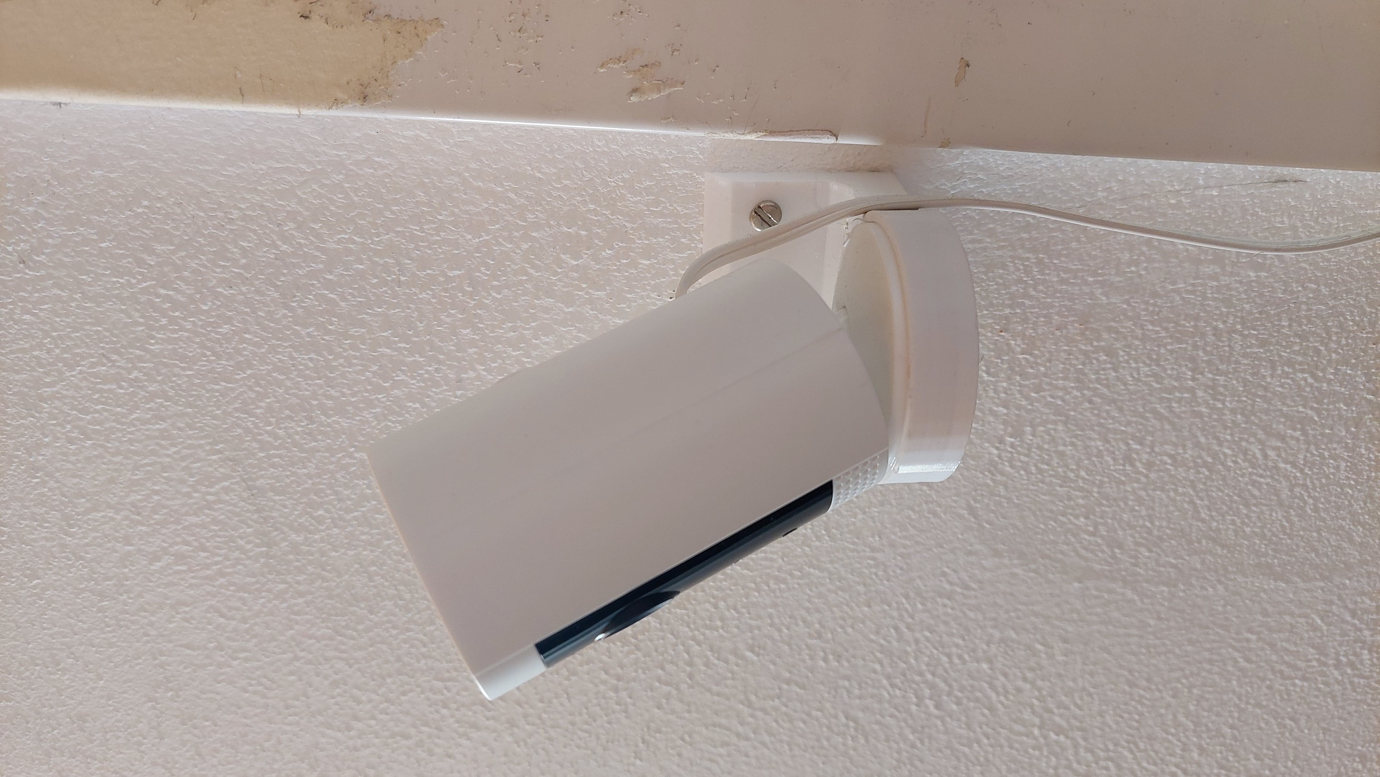 Ring Indoor Camera wall mount (with screws) by Daniele Download free