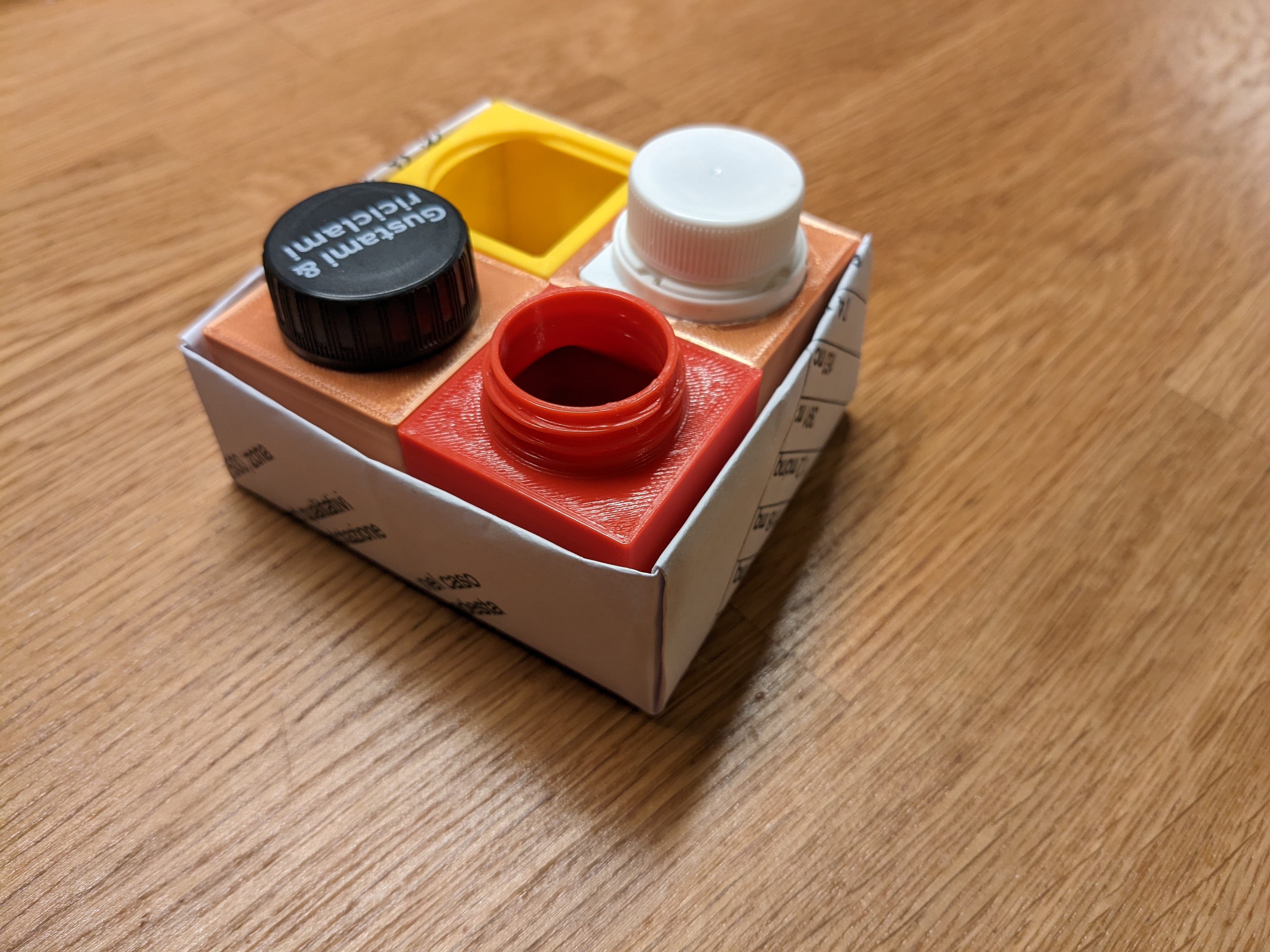 Miniatura 3 do modelo 3D Question mark block container