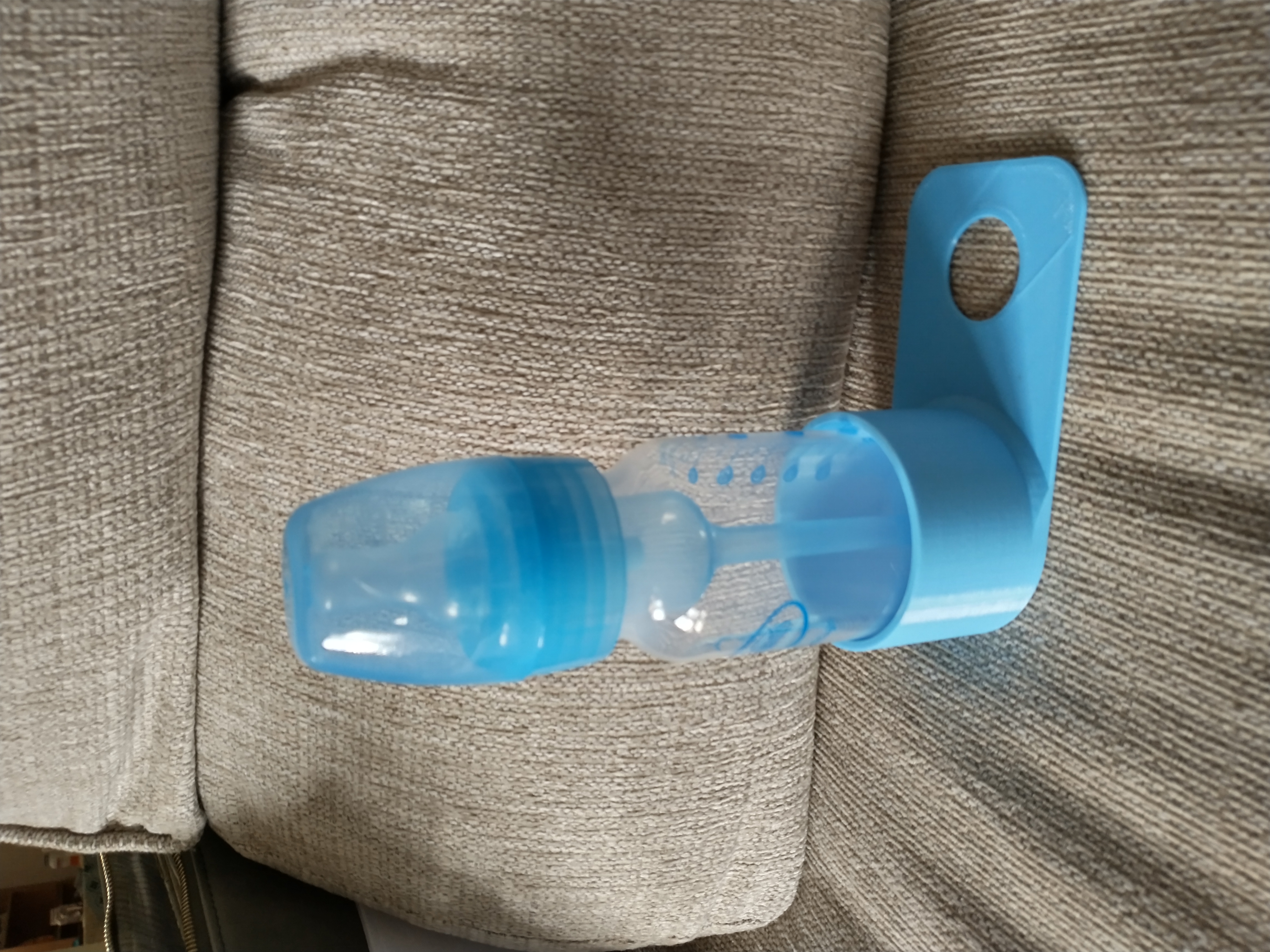Dr. Browns Baby Bottle Couch Cady