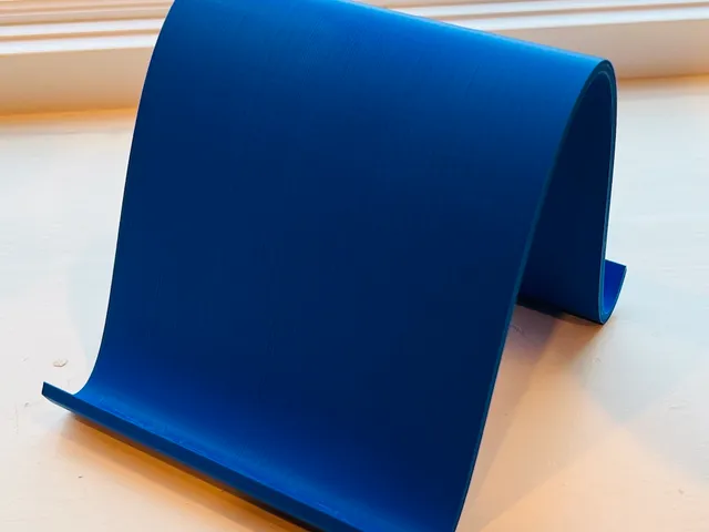 Elegant Tablet/iPad Stand