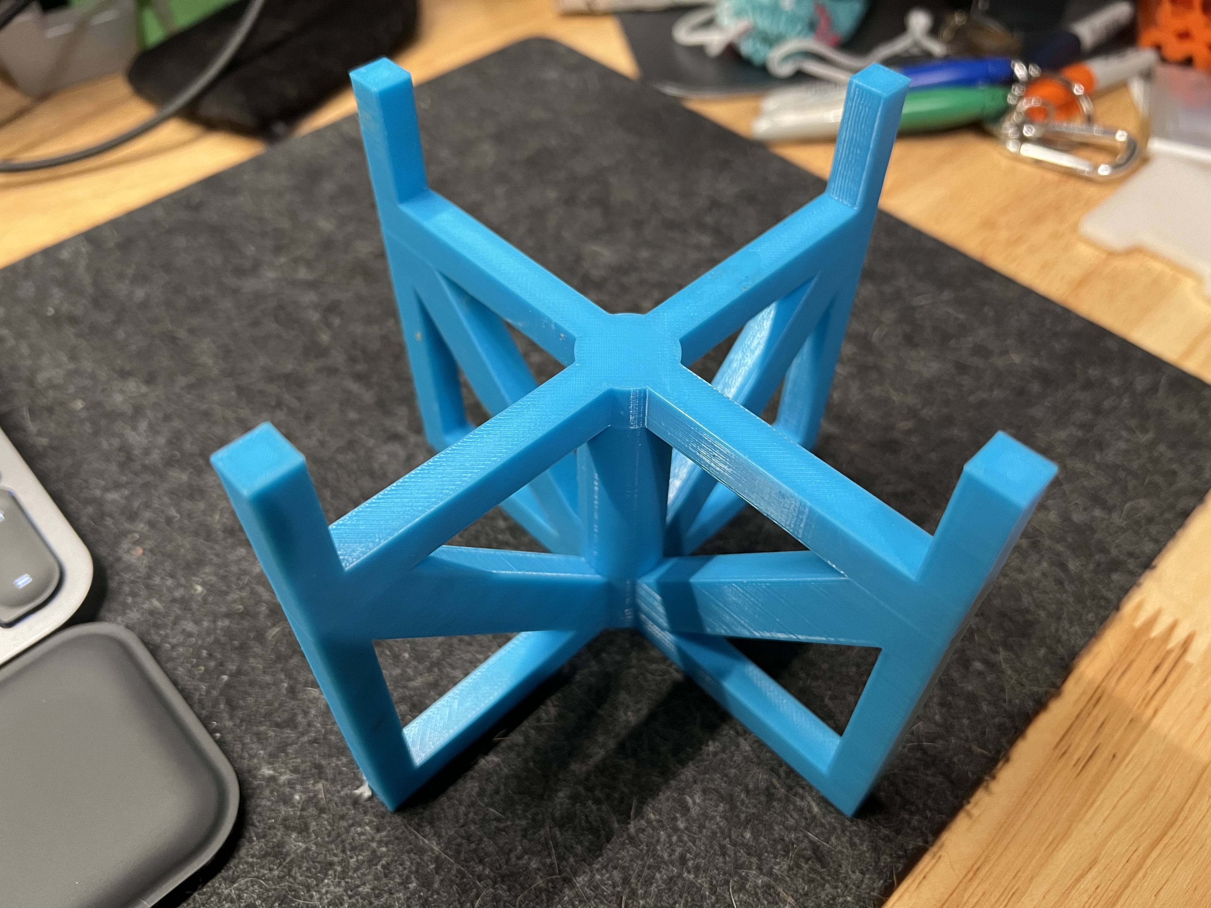 Dog Bowl Riser Scaled w/ Cylinder Core