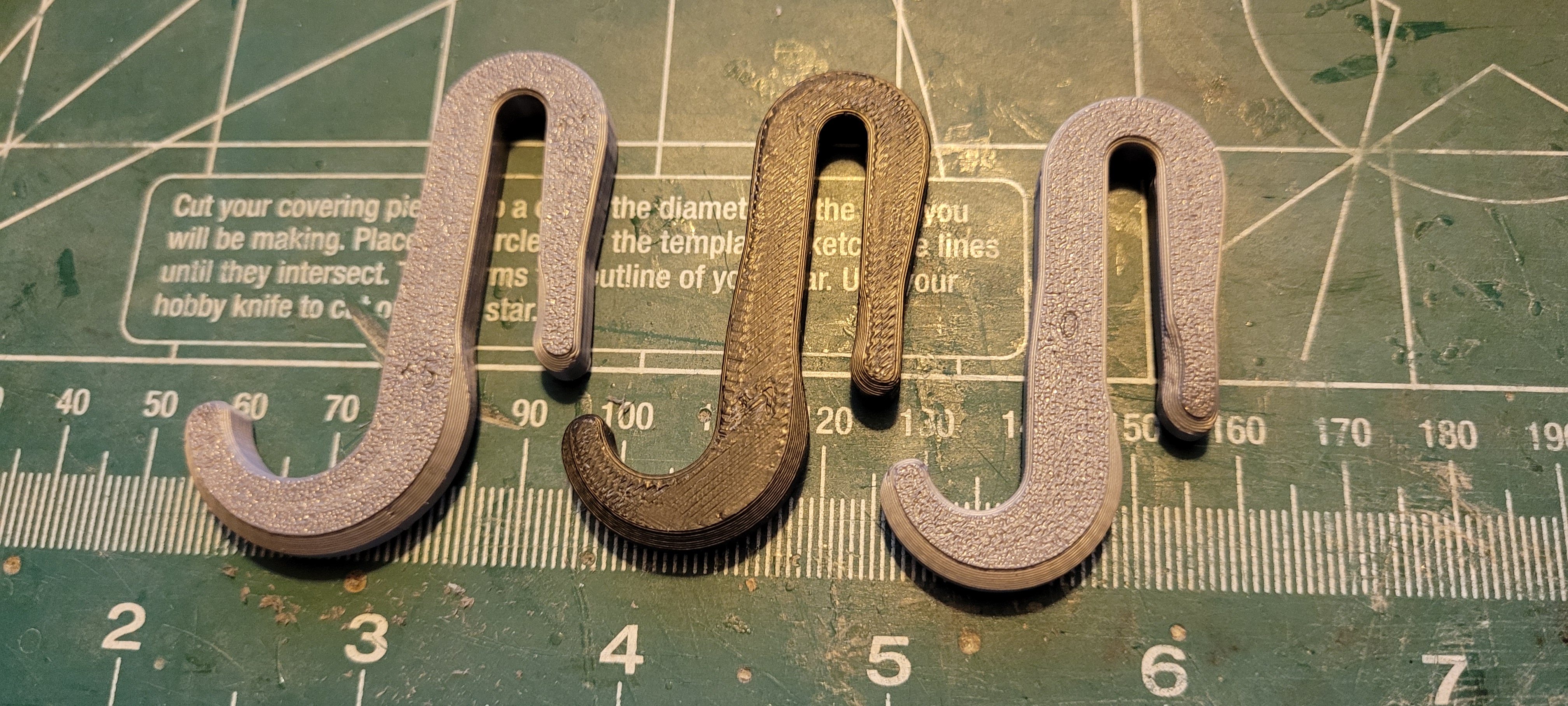 Wire shelf hook-RC car