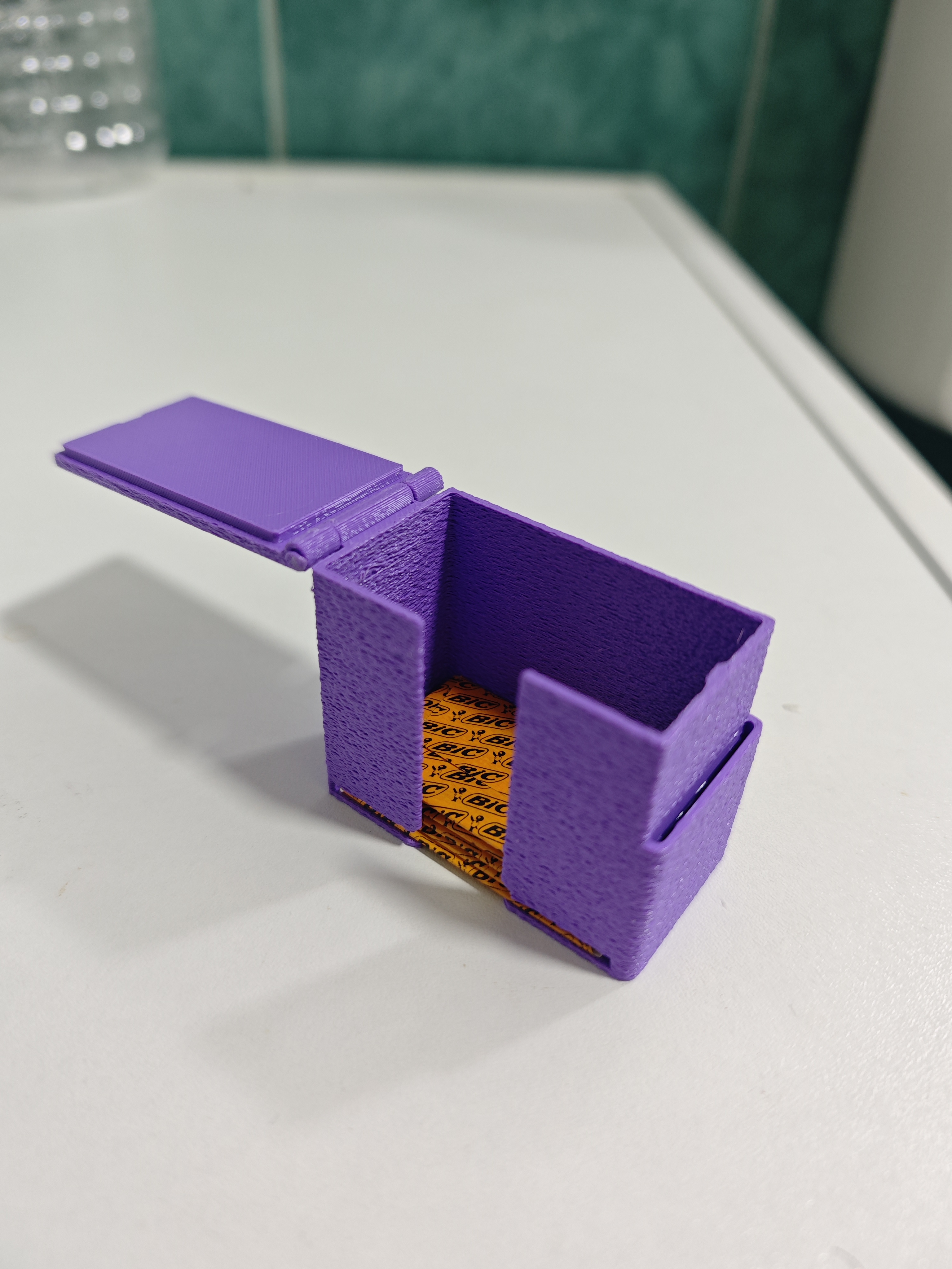 Razor Blade Dispenser