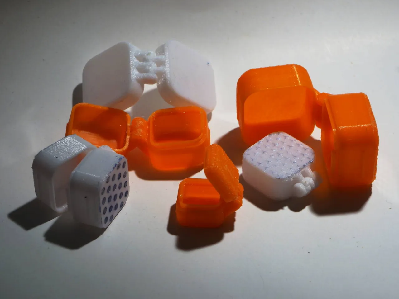 Hinge clip box by Jack | Download free STL model | Printables.com