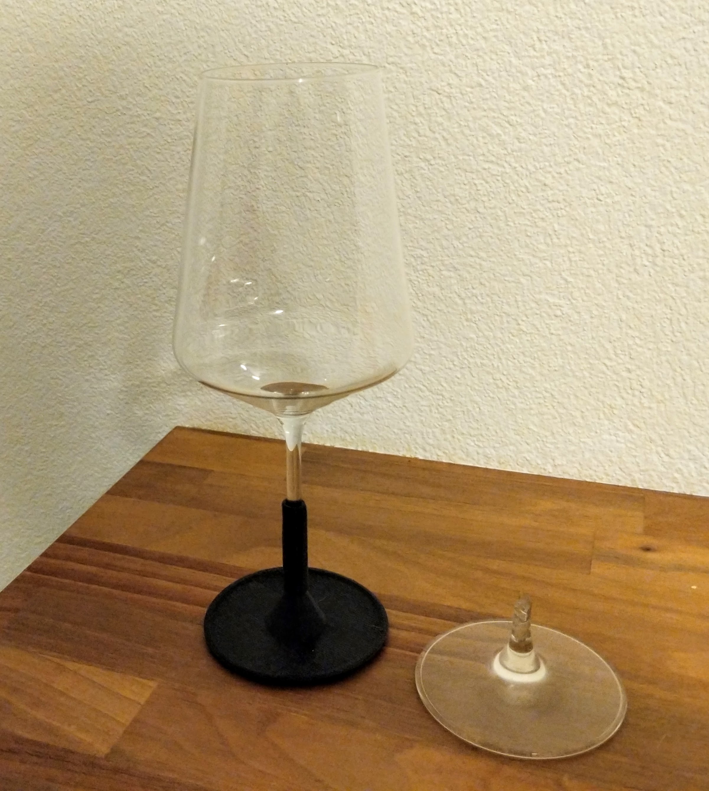 Leonardo Puccini Red Wine Glass Stand