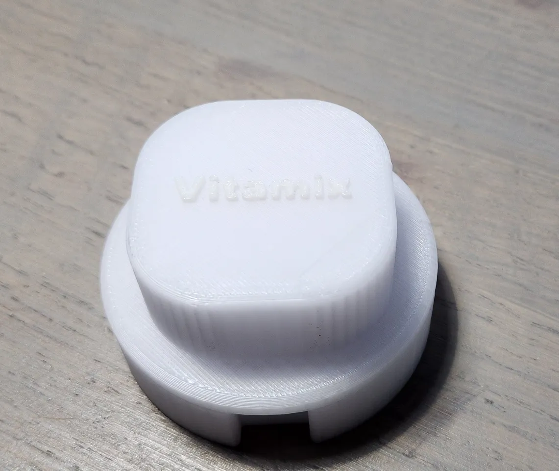 Vitamix 015985 Genuine OEM Lid With Plug - Replacement Blender Lid