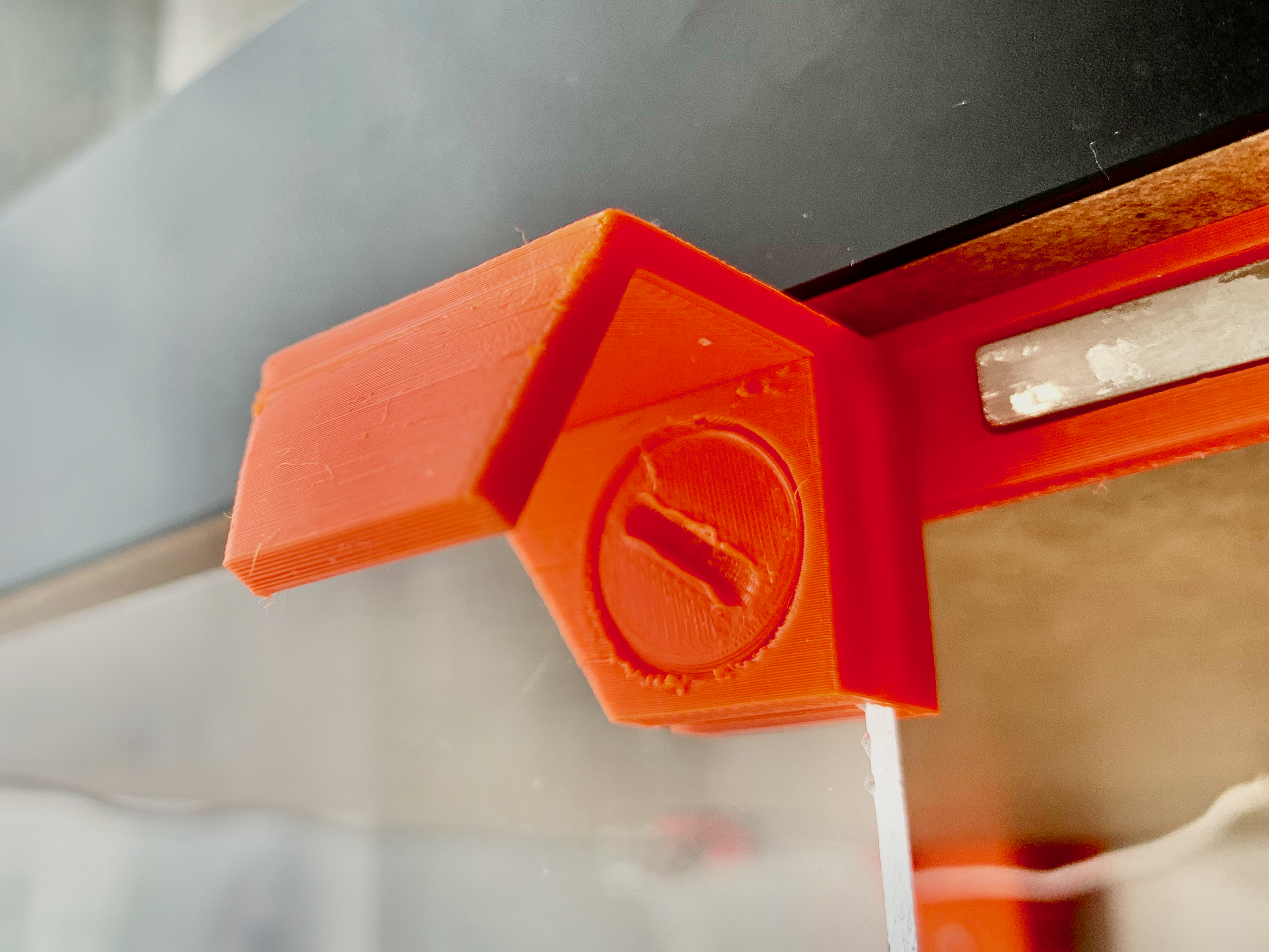 Miniatura 4 do modelo 3D Lack Locking Hinges & Knobs