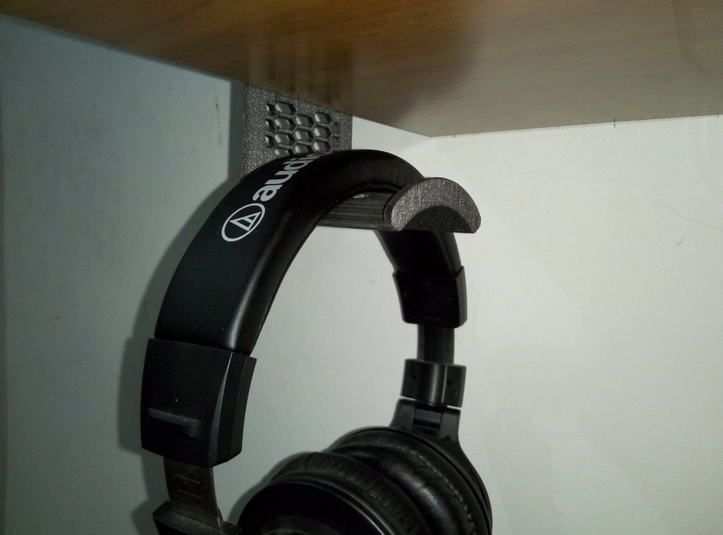 Headphones Holder by dantech Download free STL model