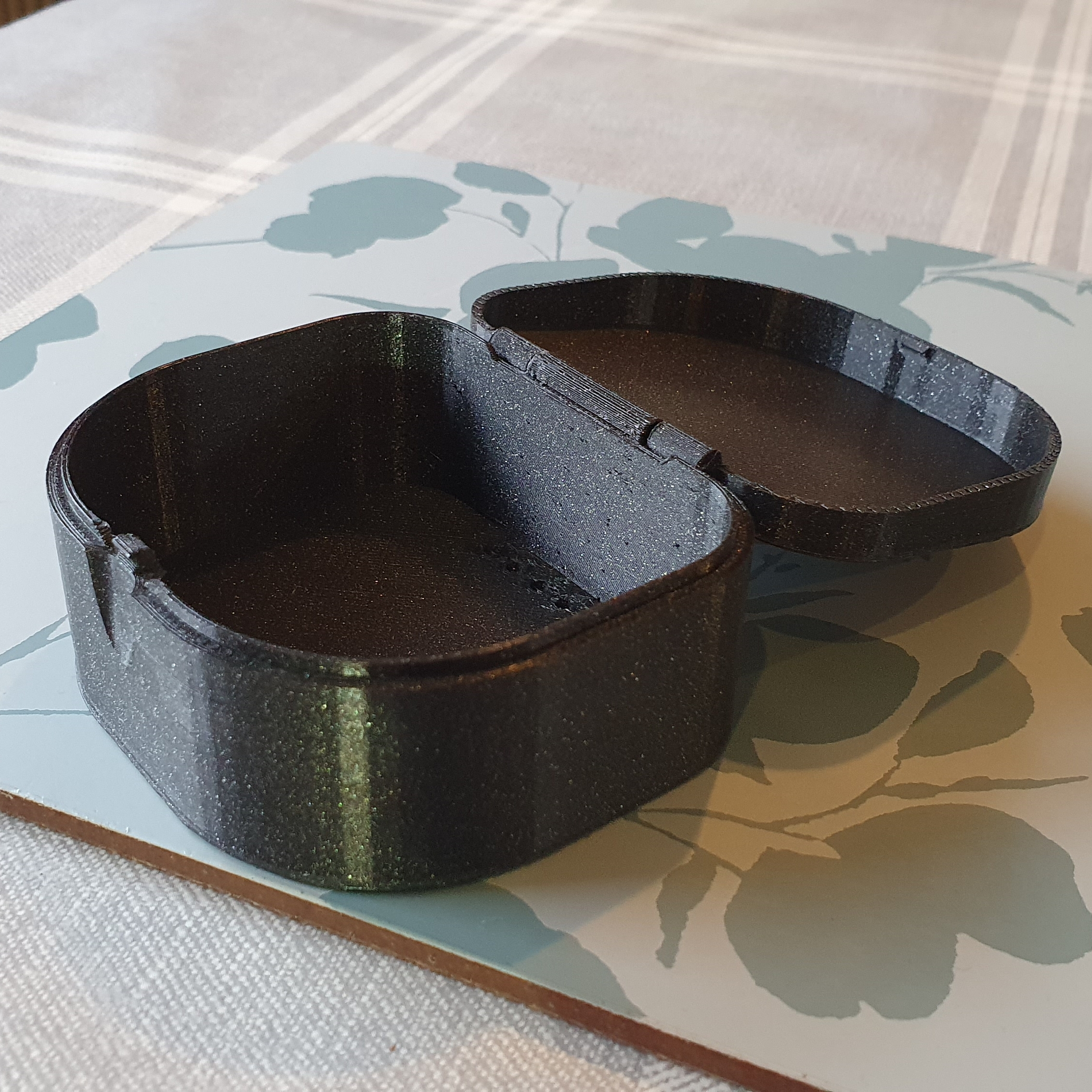Retainer / Invisalign Container