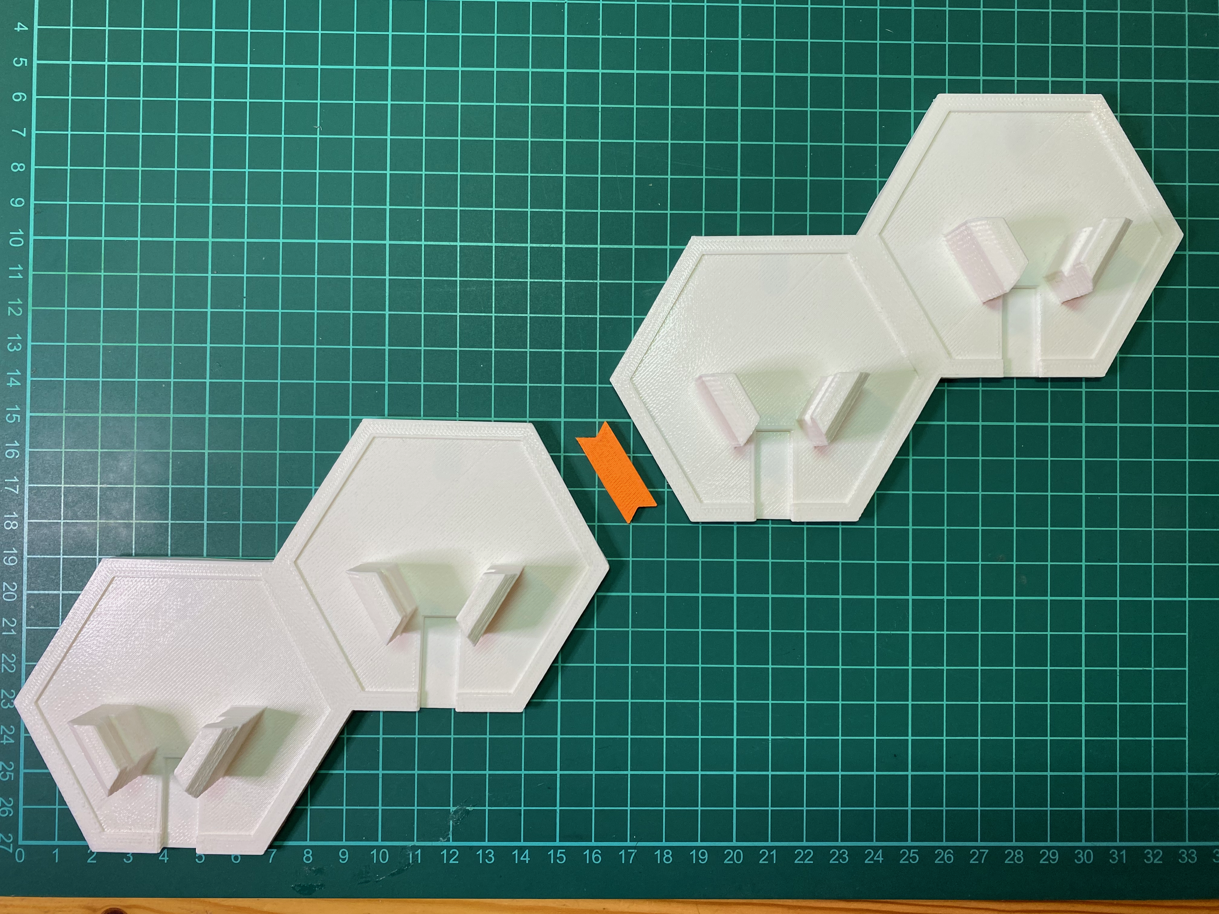 Modern Key Hanger - in line 3D model thumbnail