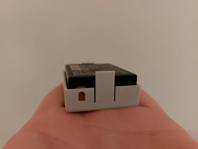 Fujifilm NP-W126S battery cover