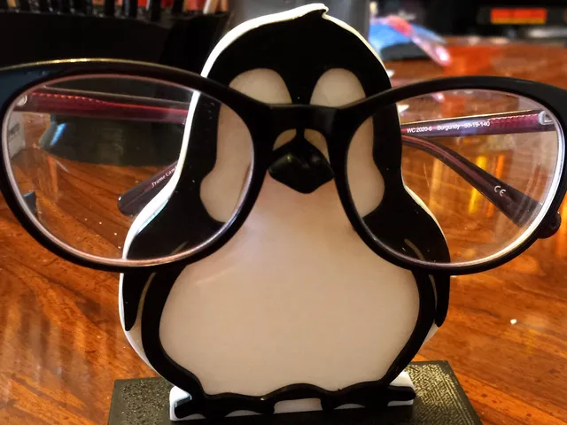 Penguin Eyeglass Holder
