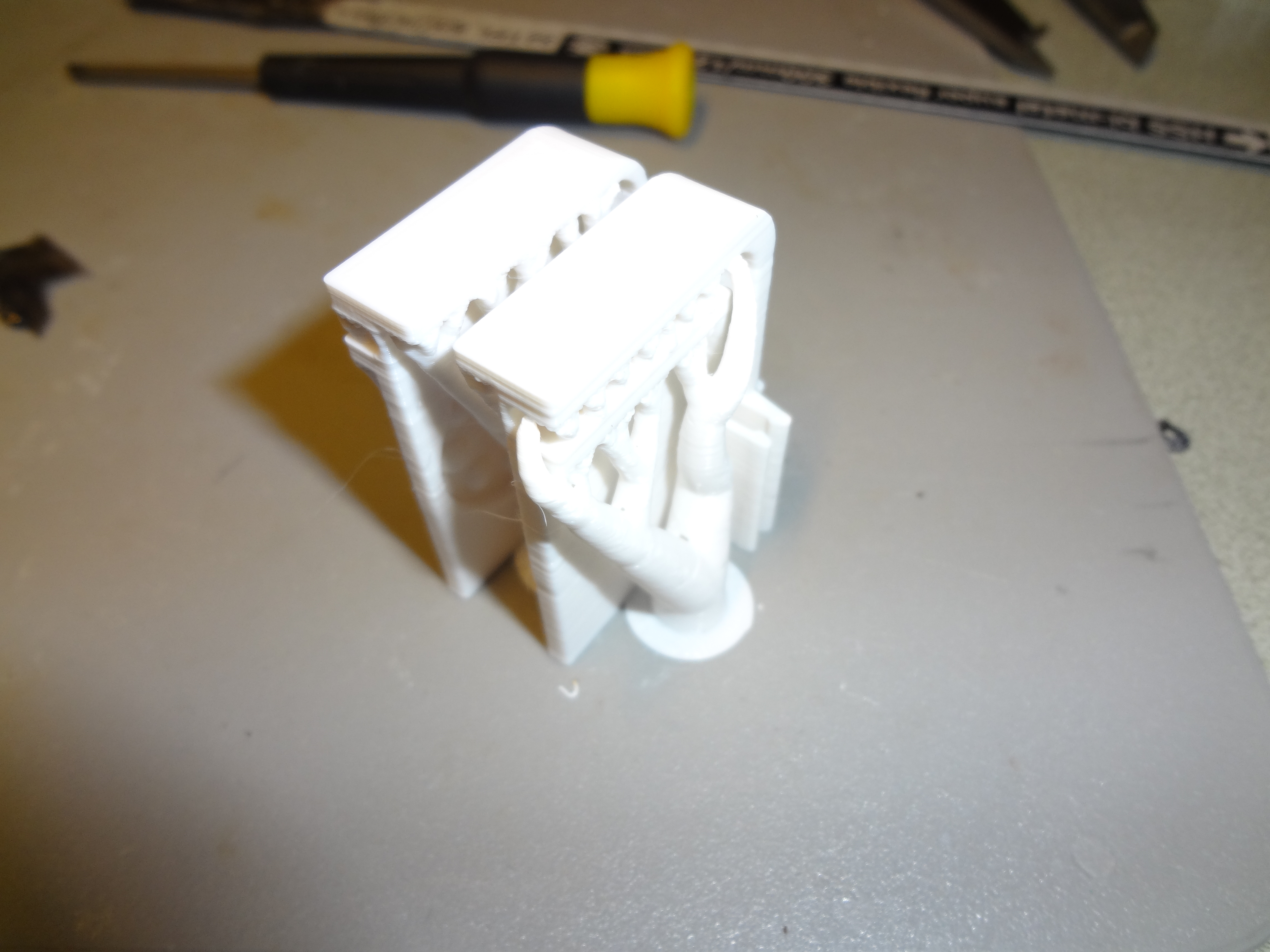 Letter box stacking brakets