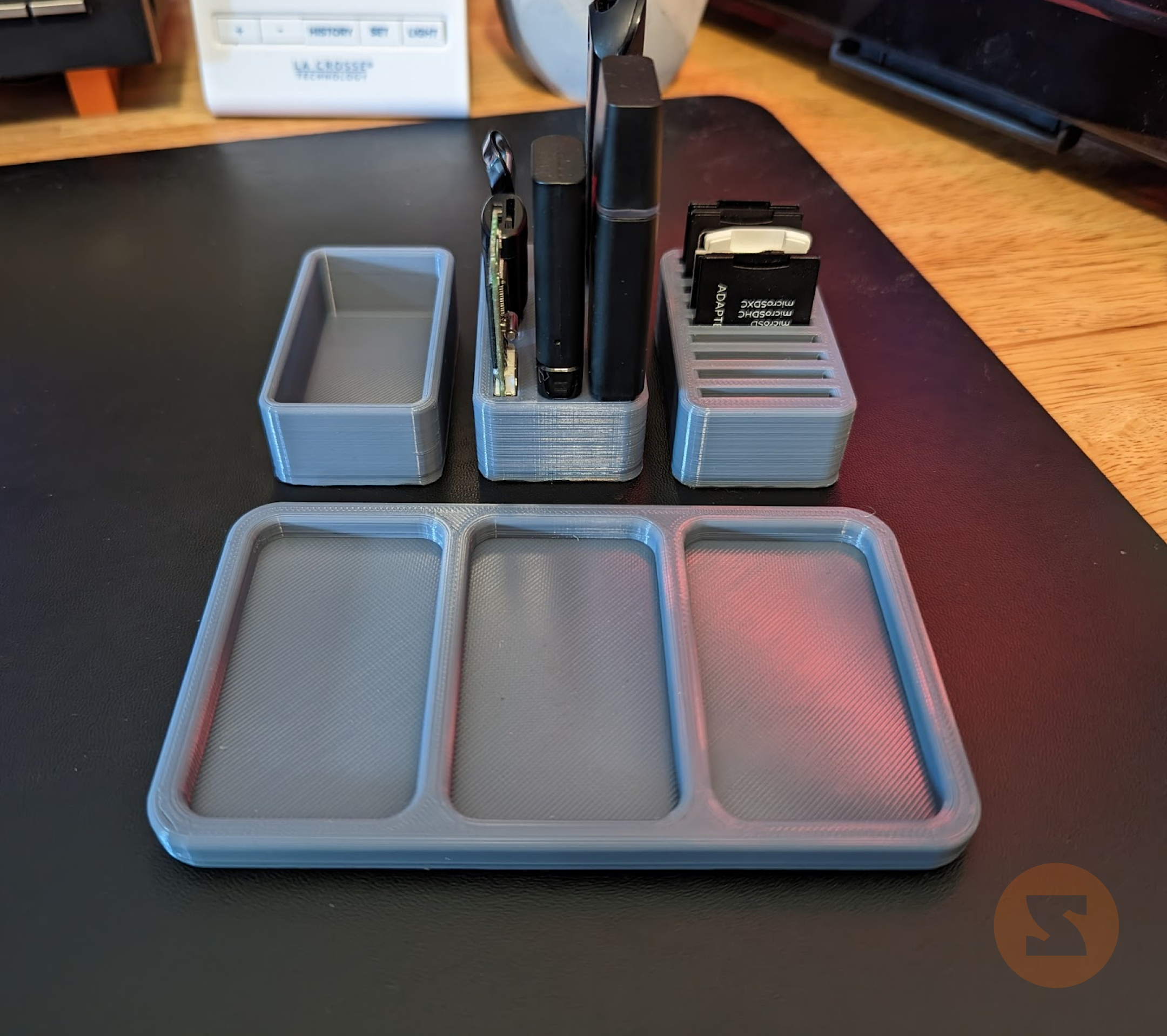 Miniatura 3 do modelo 3D Modular Desk Organiser