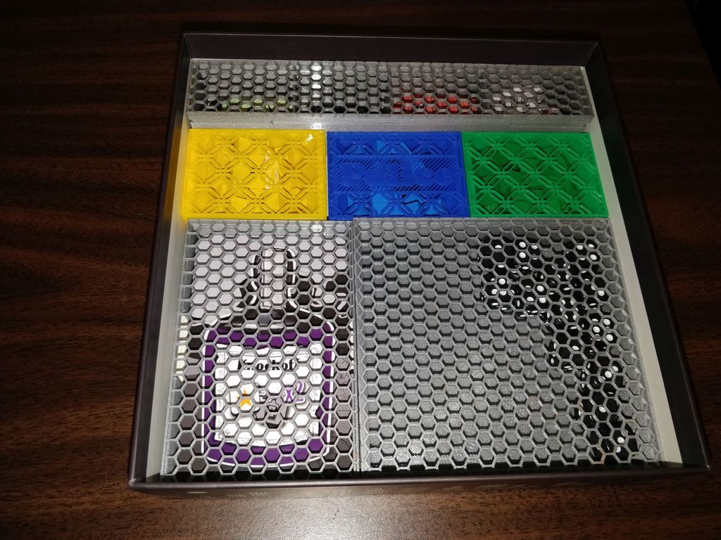 With a Smile and a Gun - Board Game Insert