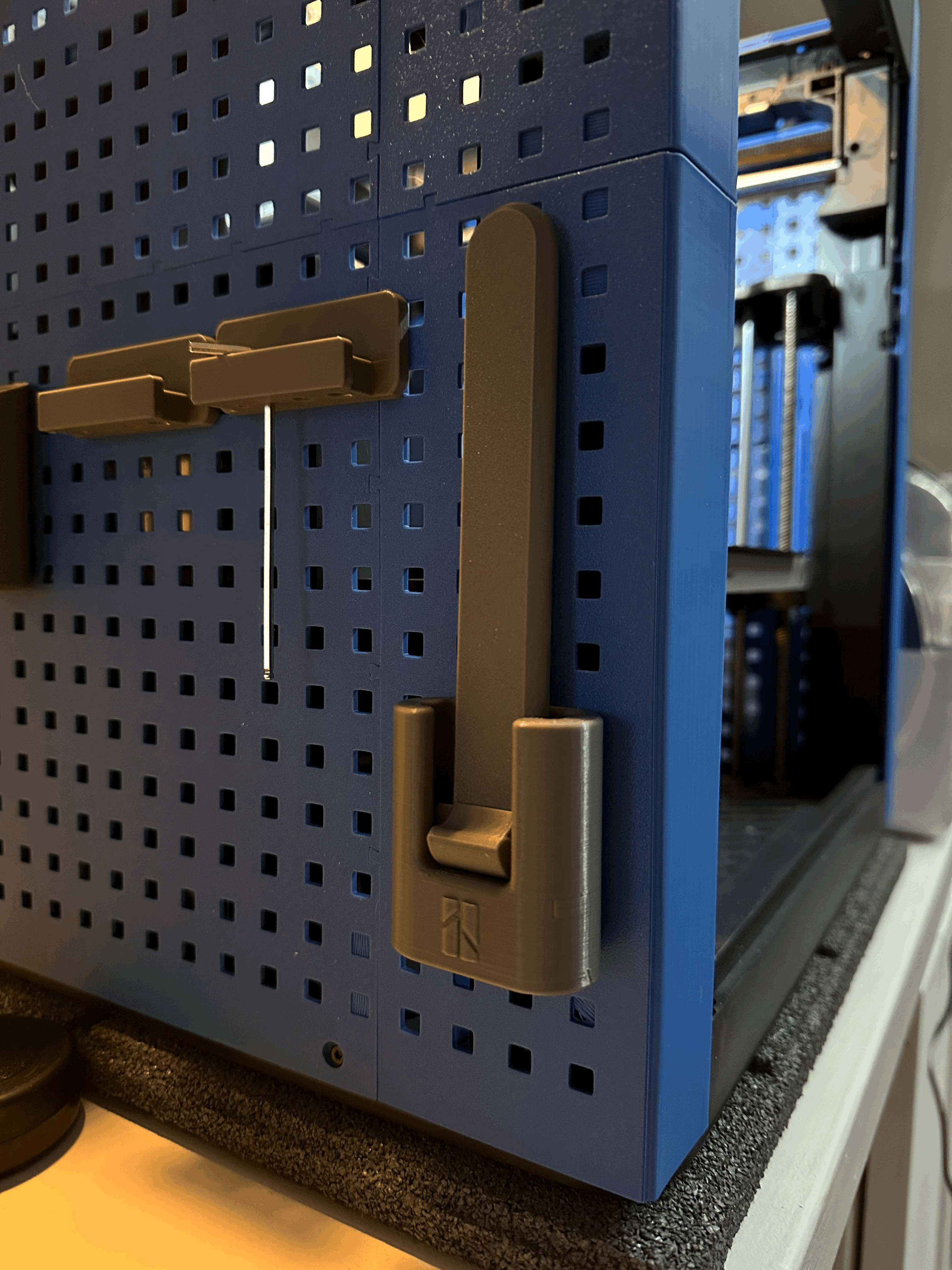 Bambu Lab P1P Pegboard Scraper Holster