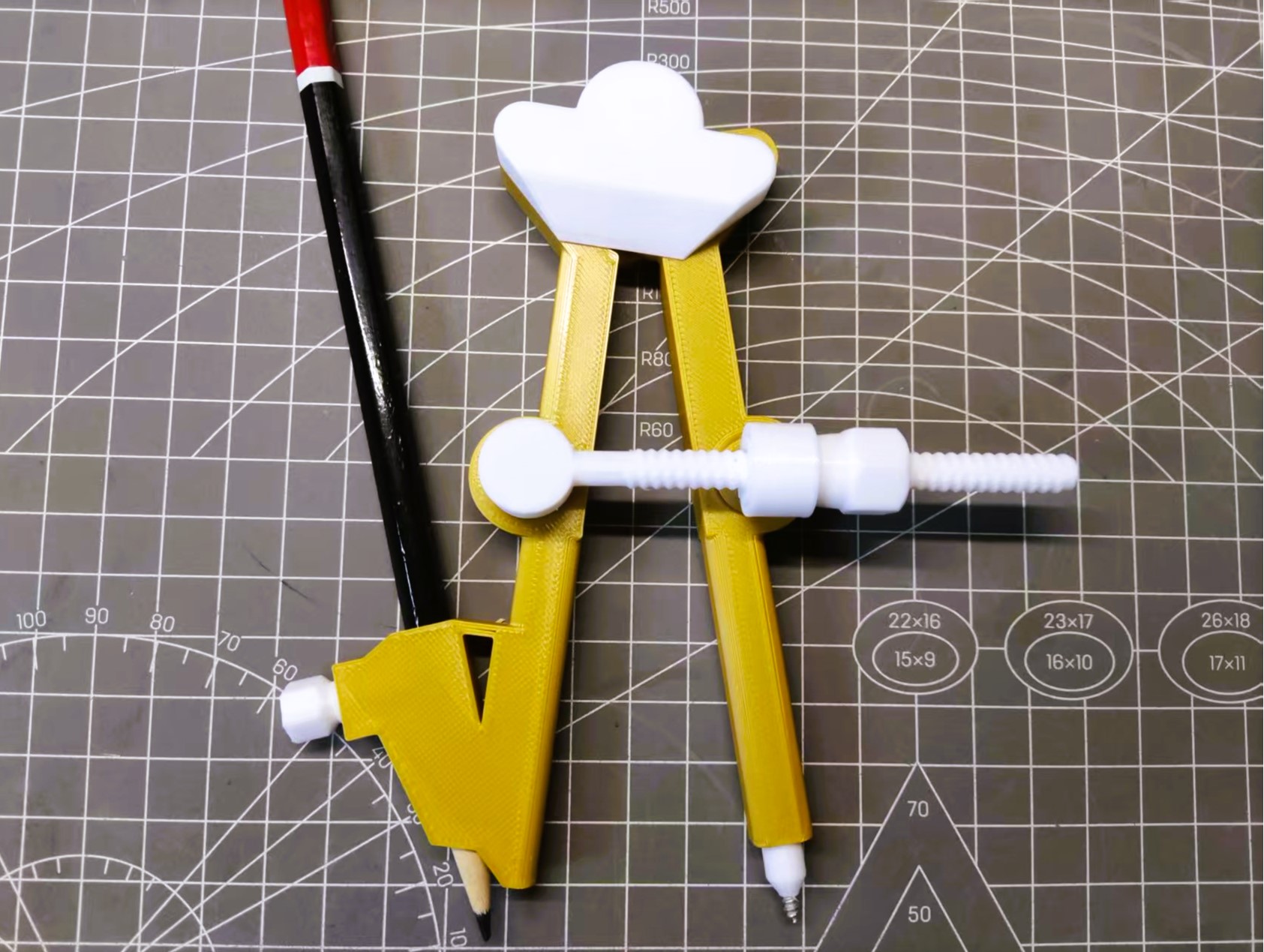 Miniatura 3 do modelo 3D compasses & circle slice (Dual-function)
