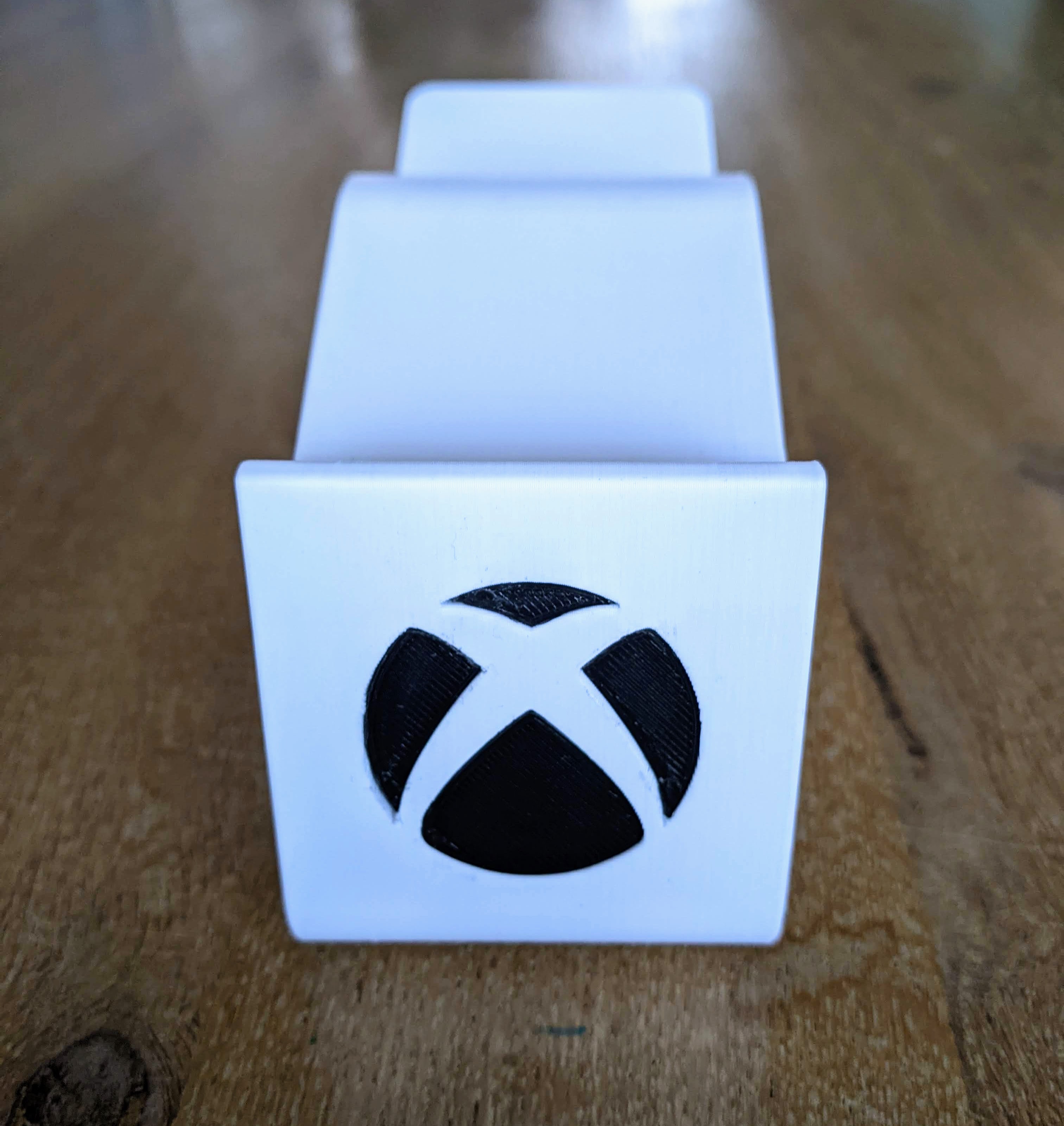 Miniatura 2 do modelo 3D X-box controller dual stand