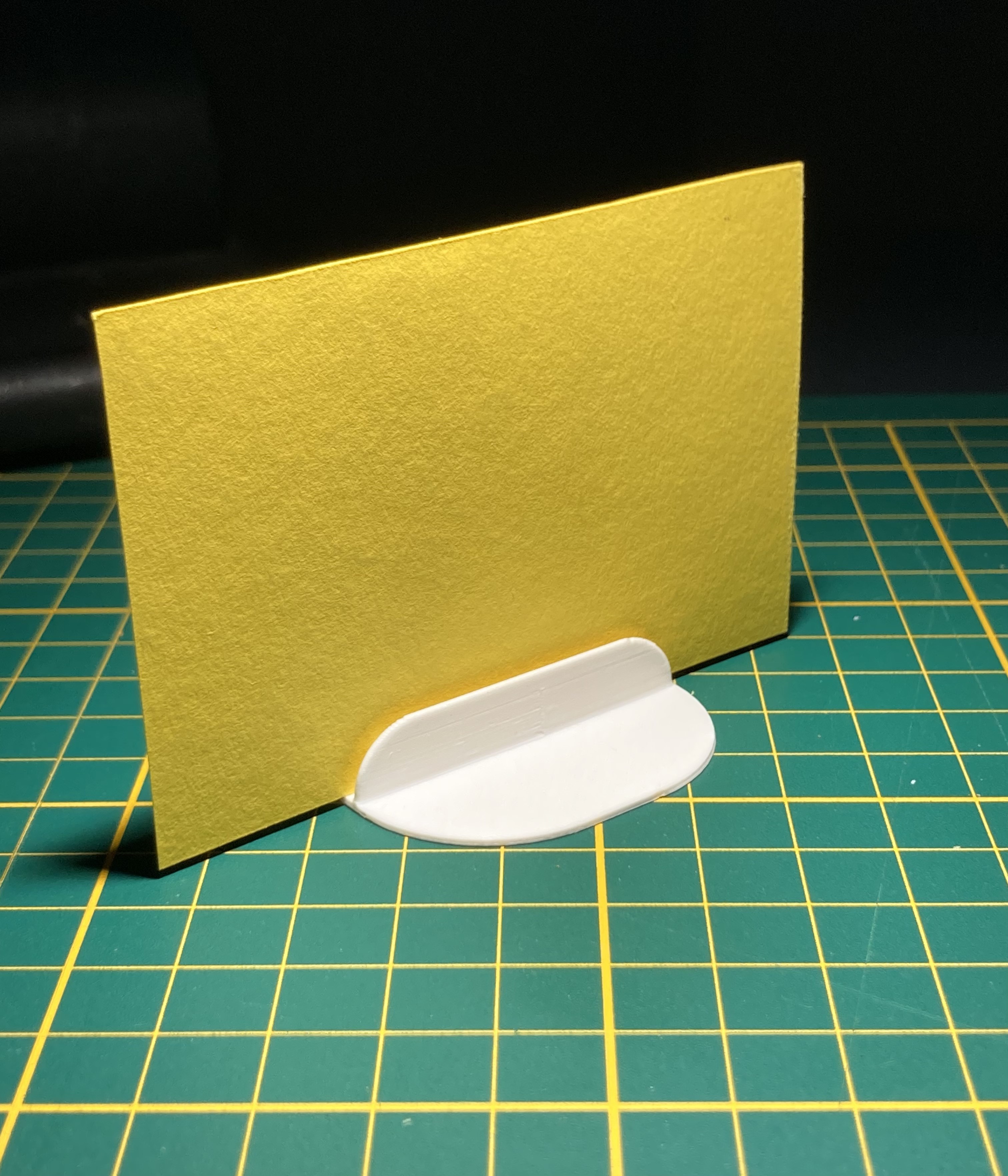Basic Card/Photo Holder by Jérôme Le Foll Download free STL model