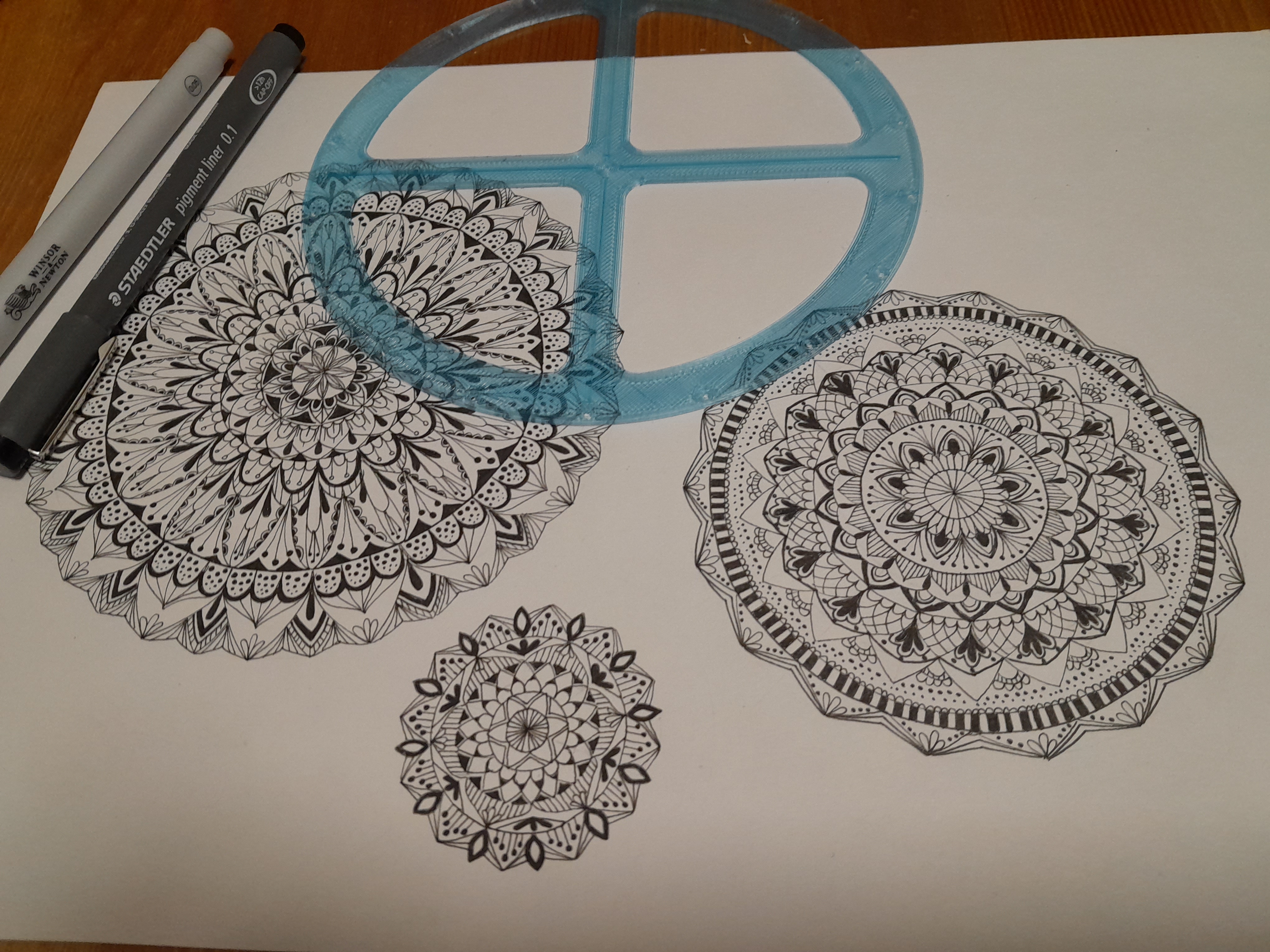 Mandala drawing helper