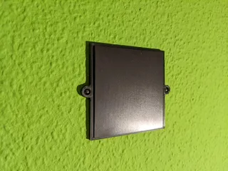 Alternative Displate mounting on the cheap: super glue a mending plate on  your magnet and hang with a nail. Works great if you have textured walls. :  r/Displate