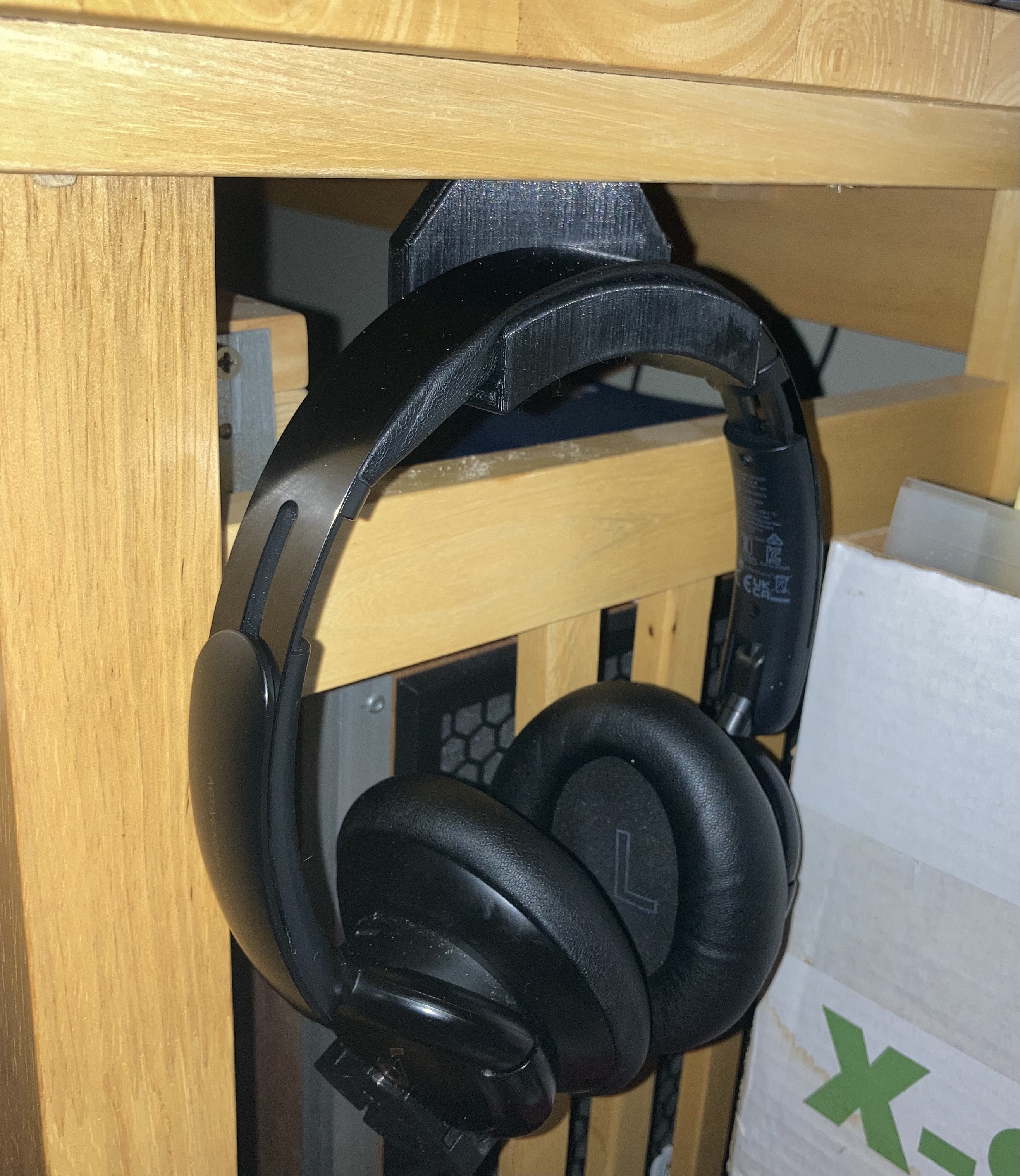Anker Soundcore Q30 Headphones Hook