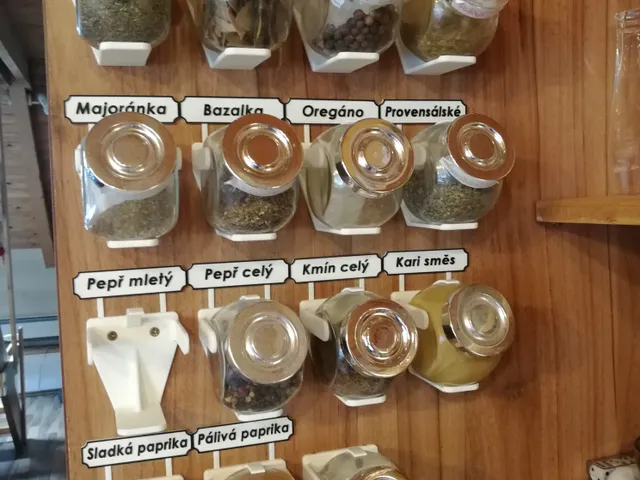 Holder spice boxes from IKEA (držák kořenek IKEA)