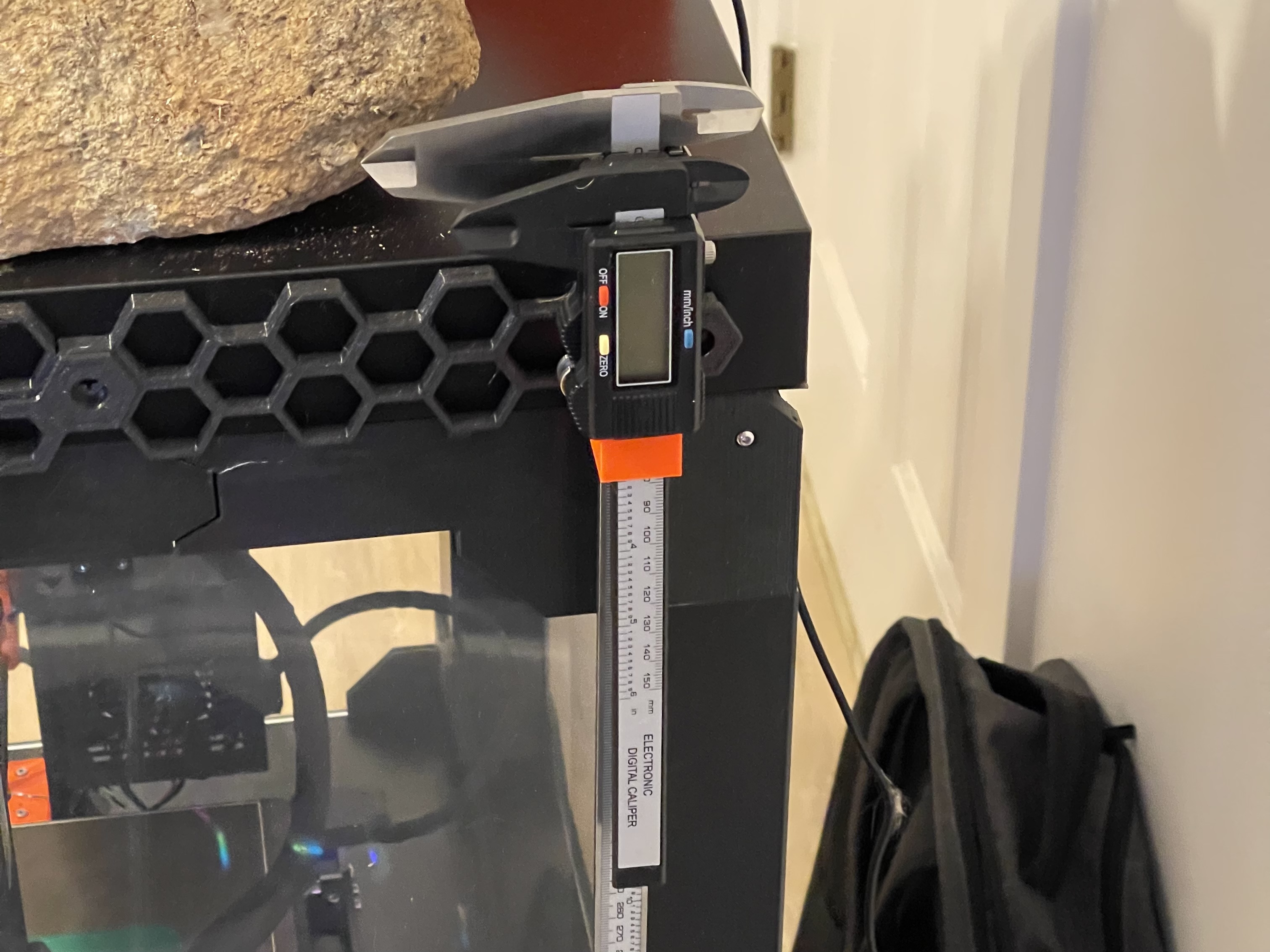 Double Caliper Holder for Honey Comb Storage Wall 3D model thumbnail