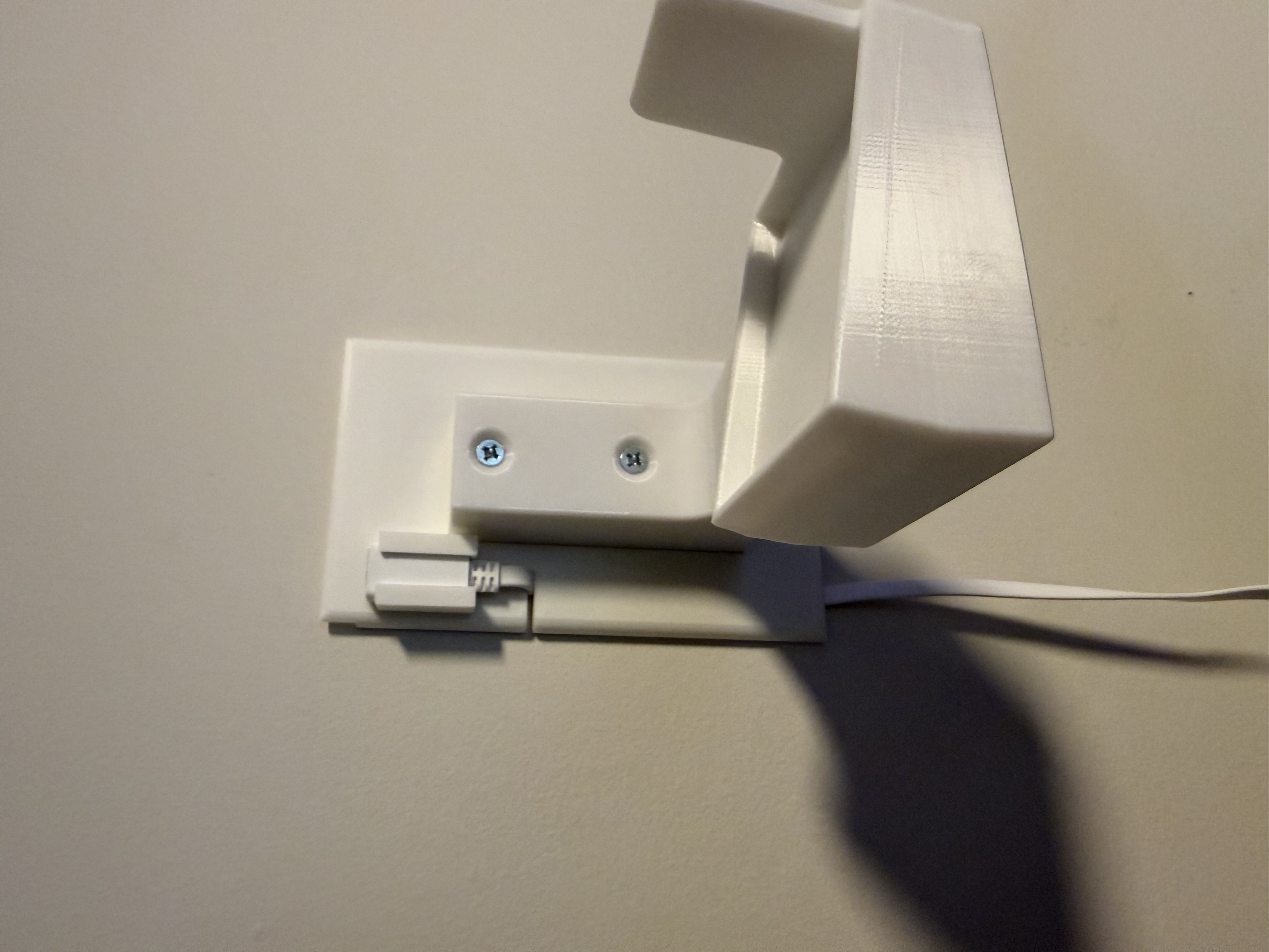 Wall Plate/USB Holder for LEGO Airbus Wall Bracket
