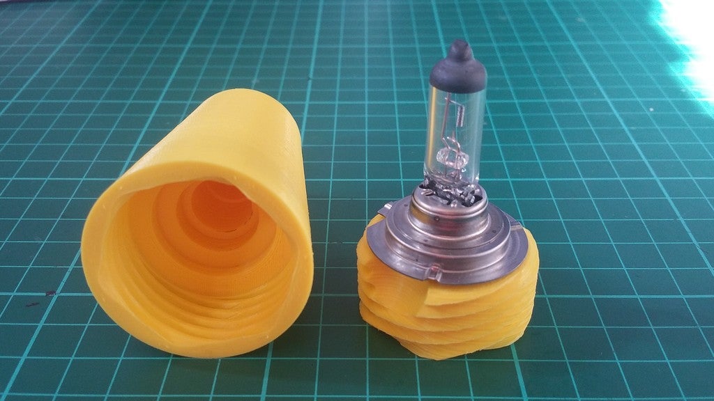 H7 Bulb case by illumeo Download free STL model