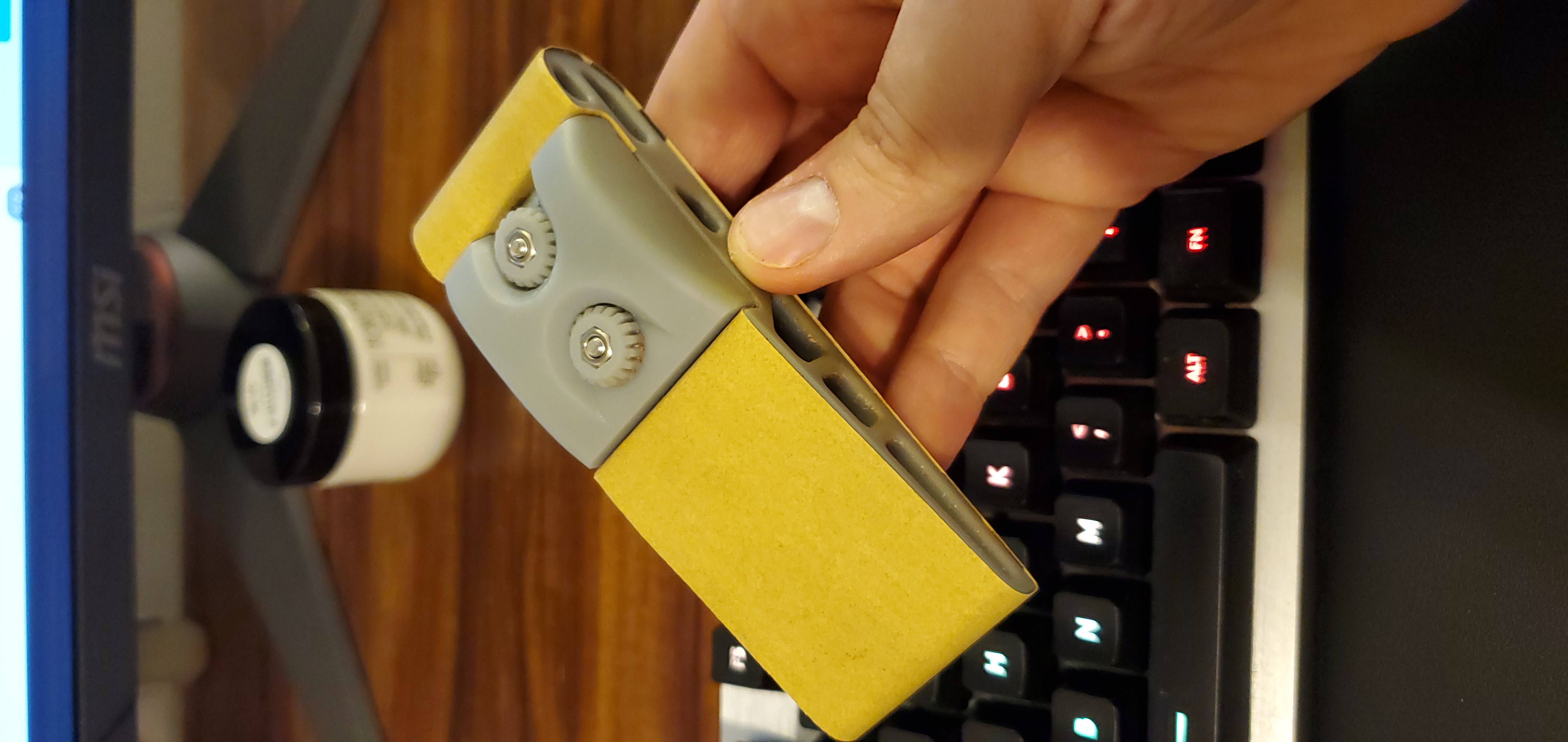 Mini Sanding Block (V1) by JustIgnorant Download free STL model