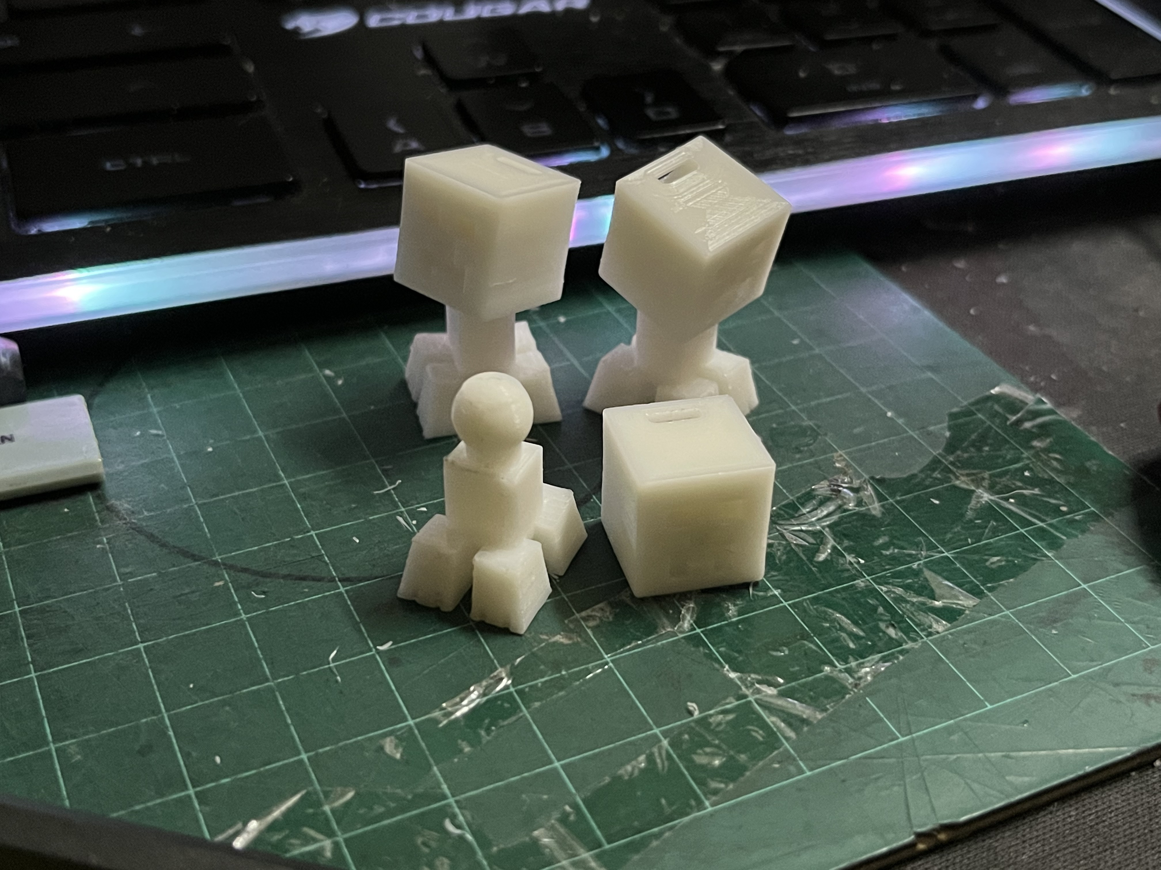 Miniatura 2 do modelo 3D Minecraft Mini Creeper Ball-Joint Type